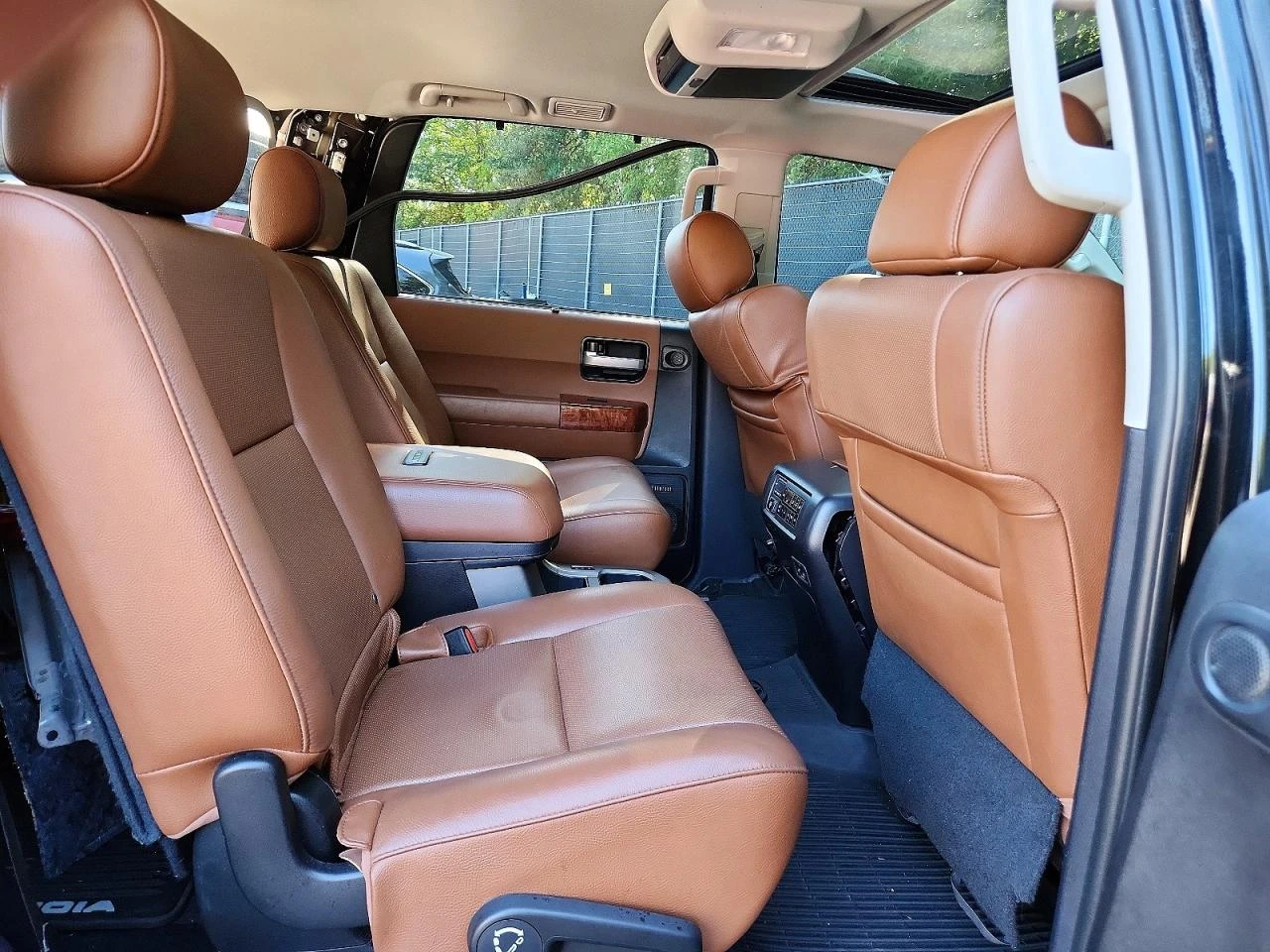 Toyota Sequoia PLATINUM* AWD* ВЪЗДУХ, снимка 10 - Автомобили и джипове - 56183778