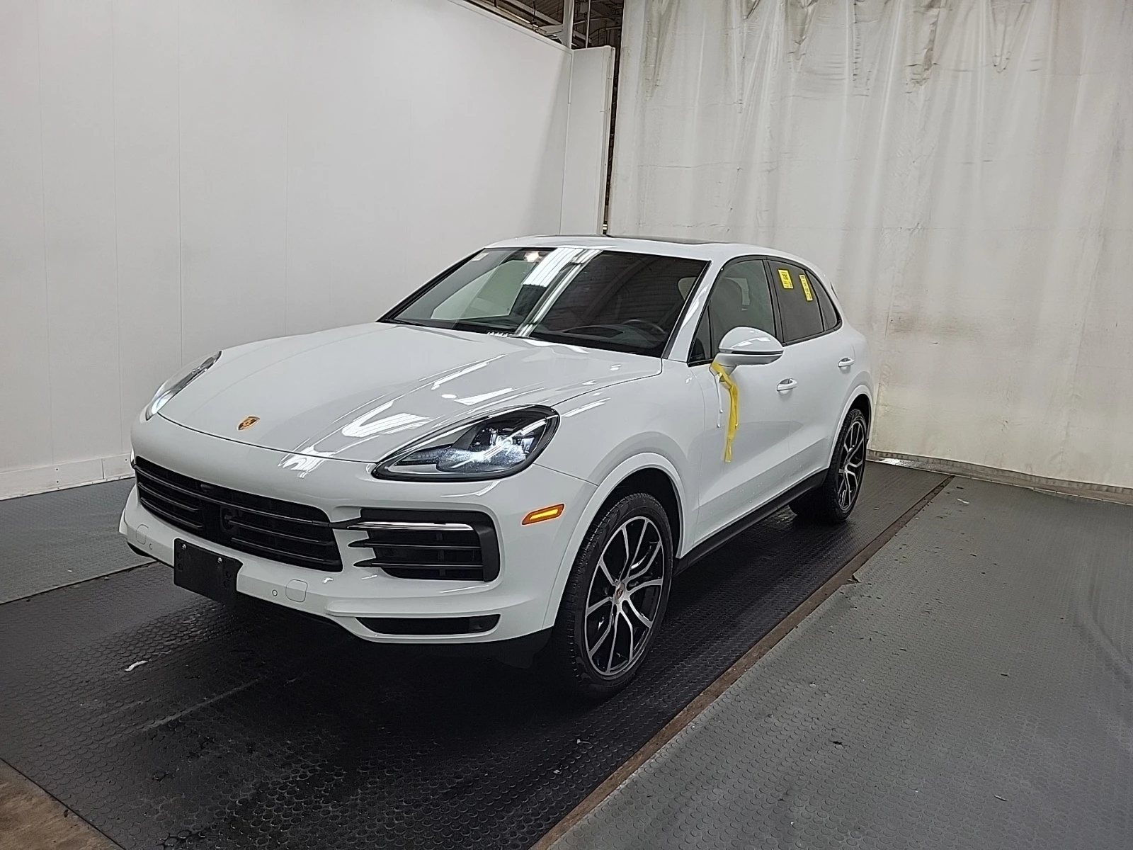 Porsche Cayenne Platinum Edition / АВТОКРЕДИТ, снимка 2 - Автомобили и джипове - 56741928