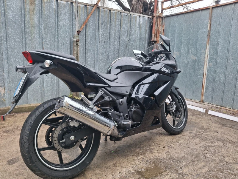 Kawasaki Ninja 250 r А2, снимка 5 - Мотоциклети и мототехника - 53459643