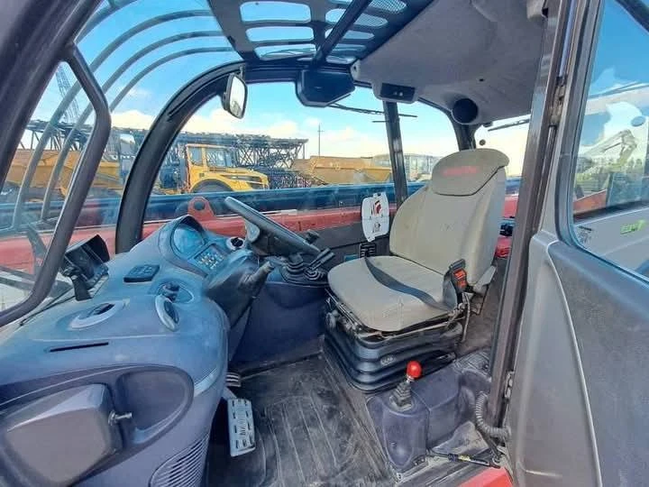 Телескопичен товарач Manitou MT1840, снимка 3 - Селскостопанска техника - 52741926