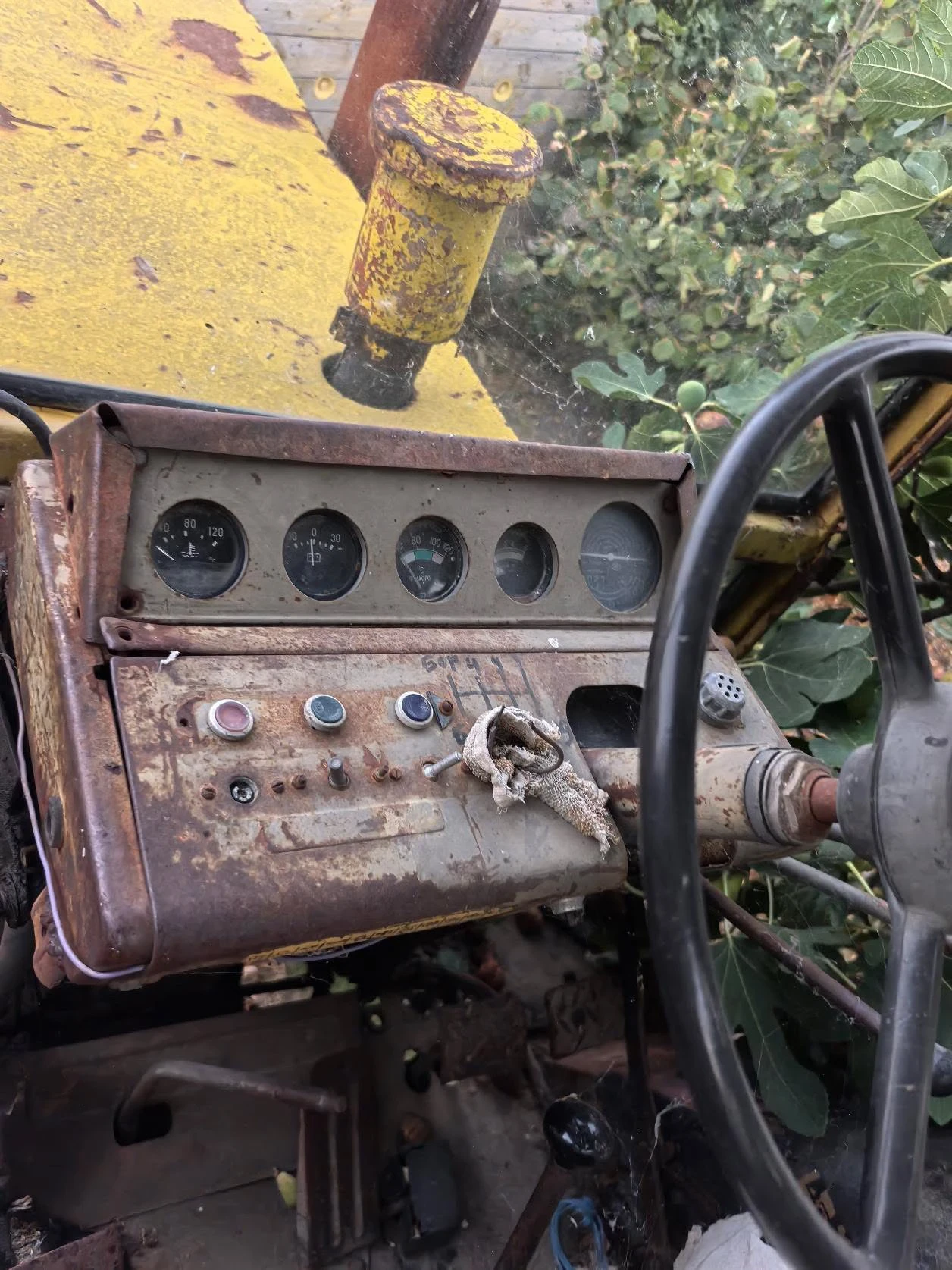 Трактор Болгар Болгар тк-80, снимка 2 - Селскостопанска техника - 56288515