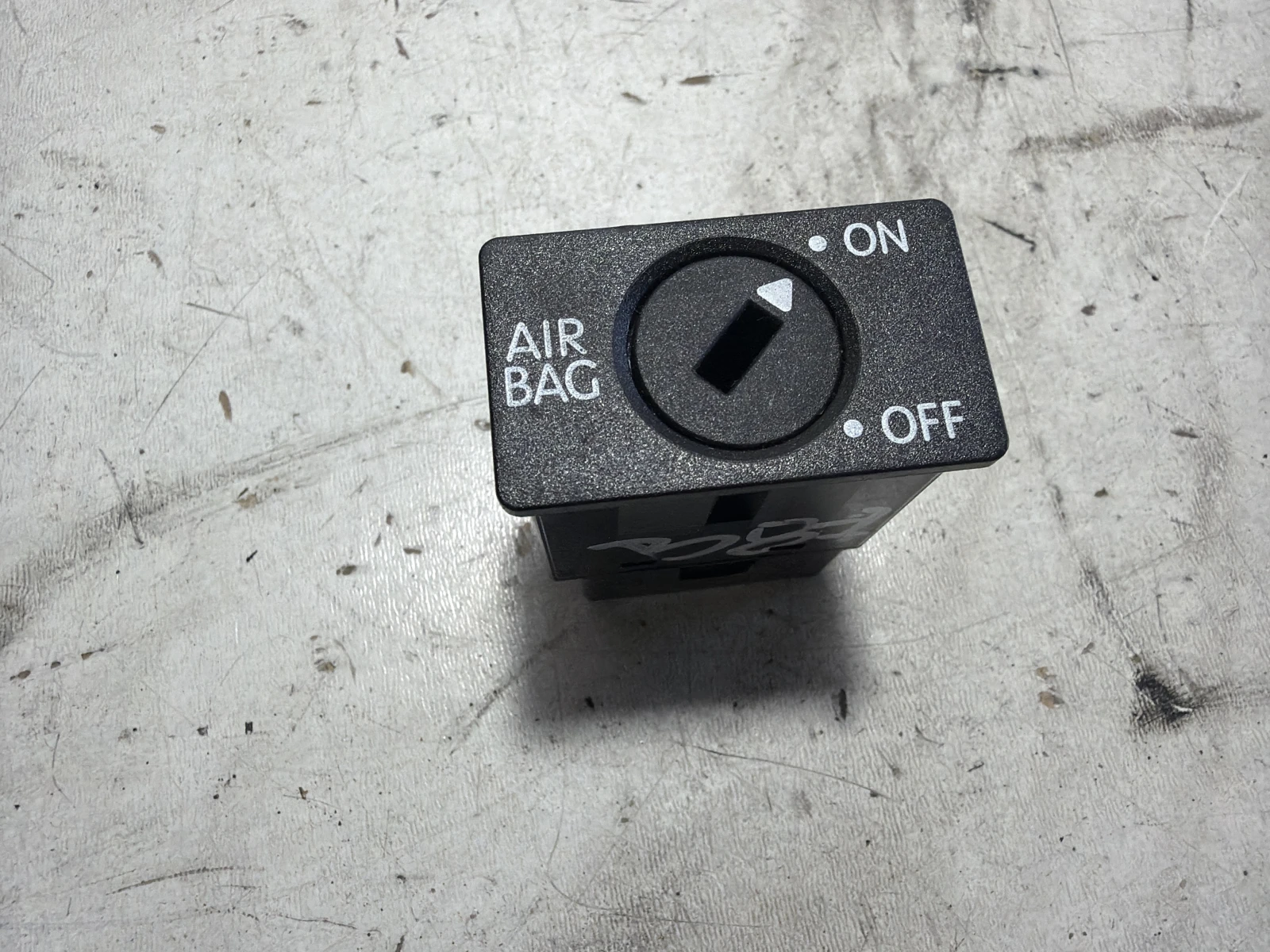 копче AIRBAG 1K0919237C Audi A4
