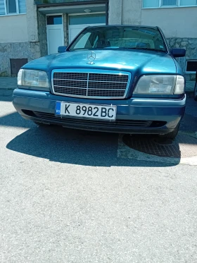Mercedes-Benz C 180, снимка 7