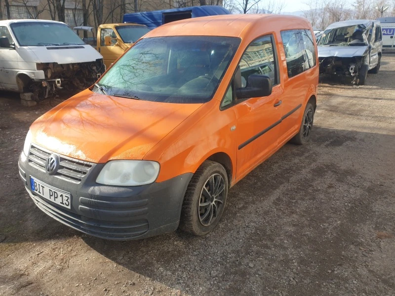 VW Caddy 1.9 TDI 105 коня, снимка 1 - Автомобили и джипове - 43800396