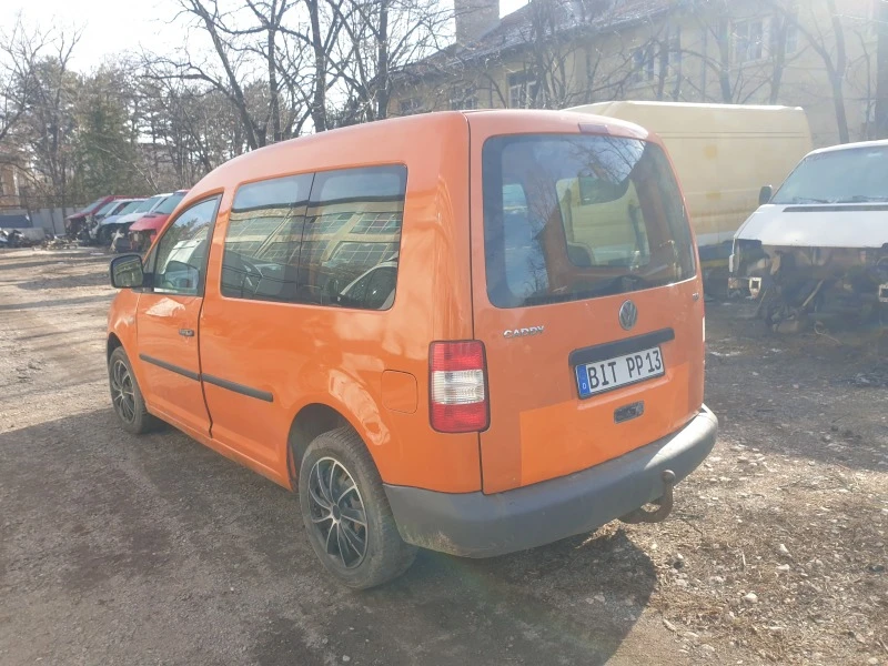 VW Caddy 1.9 TDI 105 коня, снимка 3 - Автомобили и джипове - 43800396