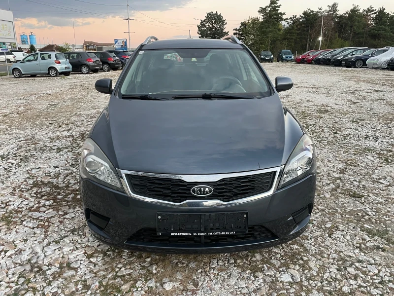 Kia Ceed 1.6 CRDI, снимка 2 - Автомобили и джипове - 47778671