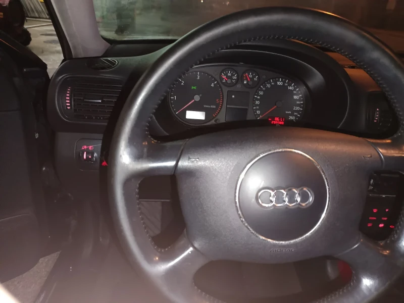 Audi A3 1.9 TDI, снимка 14 - Автомобили и джипове - 48100959