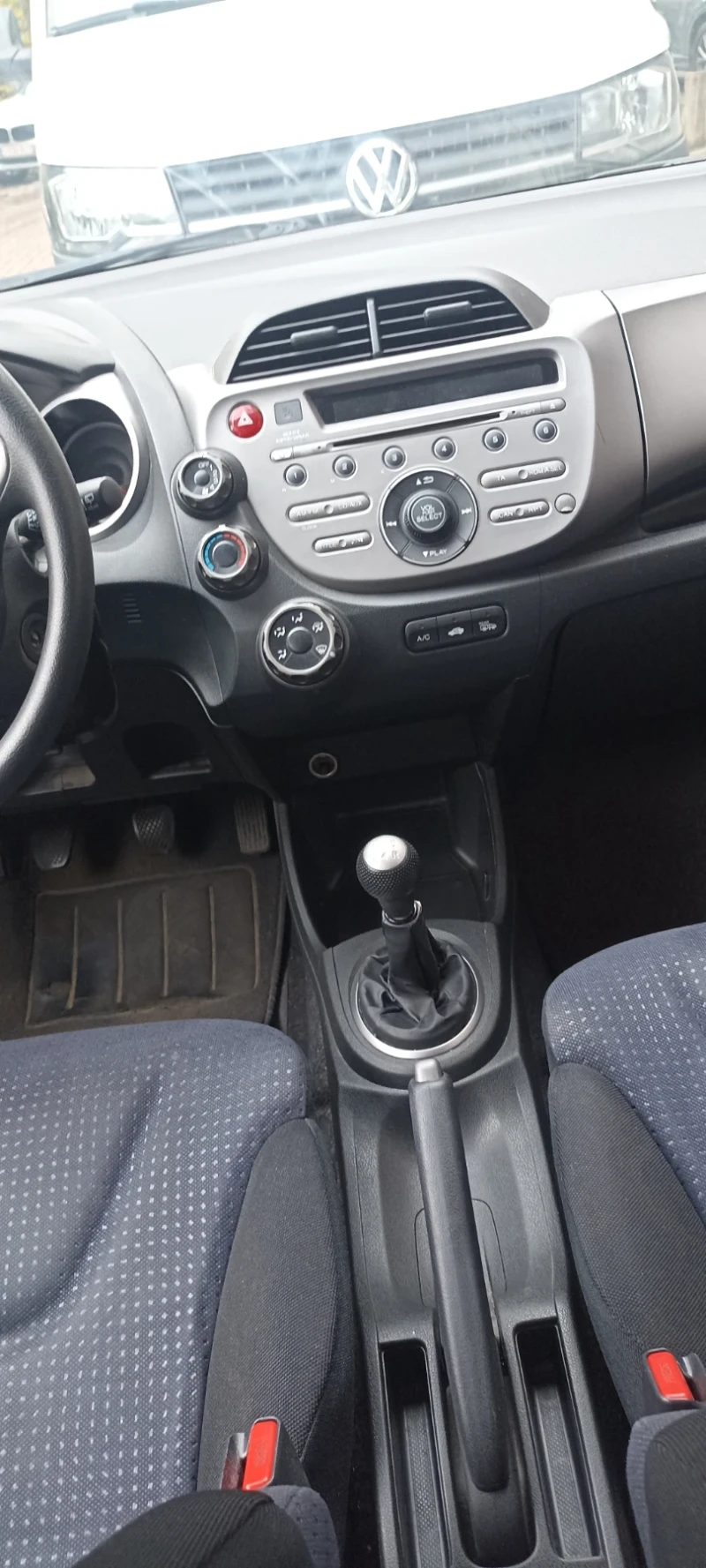 Honda Jazz, снимка 10 - Автомобили и джипове - 48255858