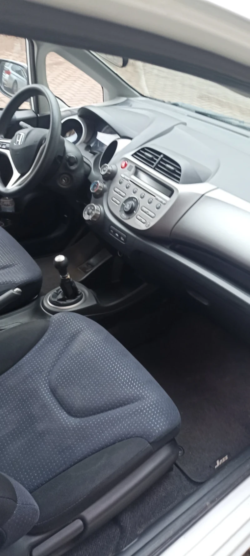 Honda Jazz, снимка 8 - Автомобили и джипове - 48255858