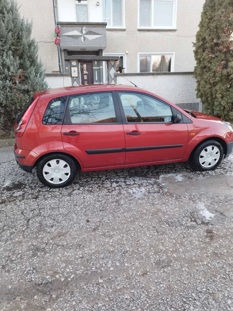 Ford Fiesta 1.4дизел, снимка 10 - Автомобили и джипове - 48349261