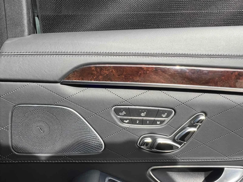Mercedes-Benz S 560 Mercedes-Benz S 560 AMG/560E/476HP/LONG/PANO/BURME, снимка 12 - Автомобили и джипове - 51108344
