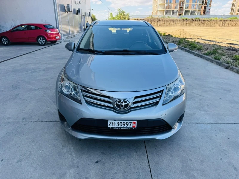 Toyota Avensis 1.8 FACE Automat, снимка 3 - Автомобили и джипове - 51529753