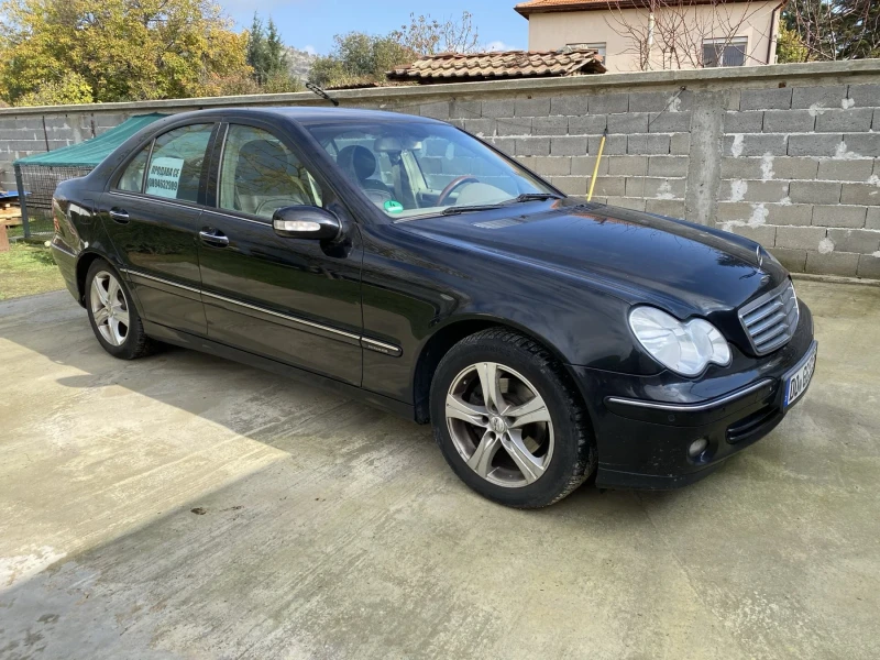 Mercedes-Benz C 220, снимка 12 - Автомобили и джипове - 52351243