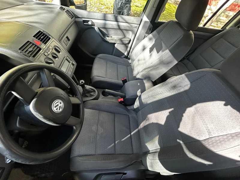 VW Touran, снимка 3 - Автомобили и джипове - 52433117