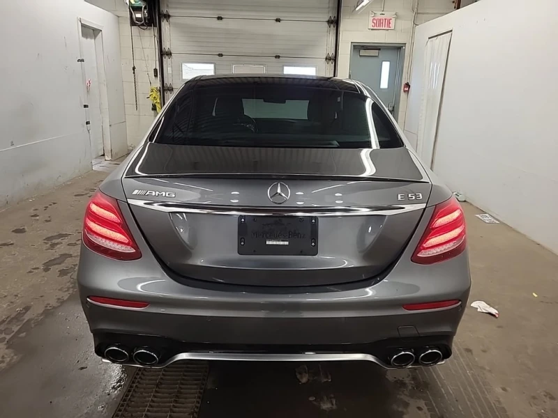 Mercedes-Benz E 53 AMG * CARFAX * БЕЗ ПЪРВОНАЧАЛНА ВНОСКА, снимка 5 - Автомобили и джипове - 52901195