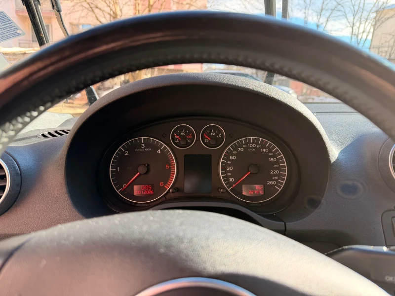 Audi A3 2.0 , снимка 9 - Автомобили и джипове - 52957699