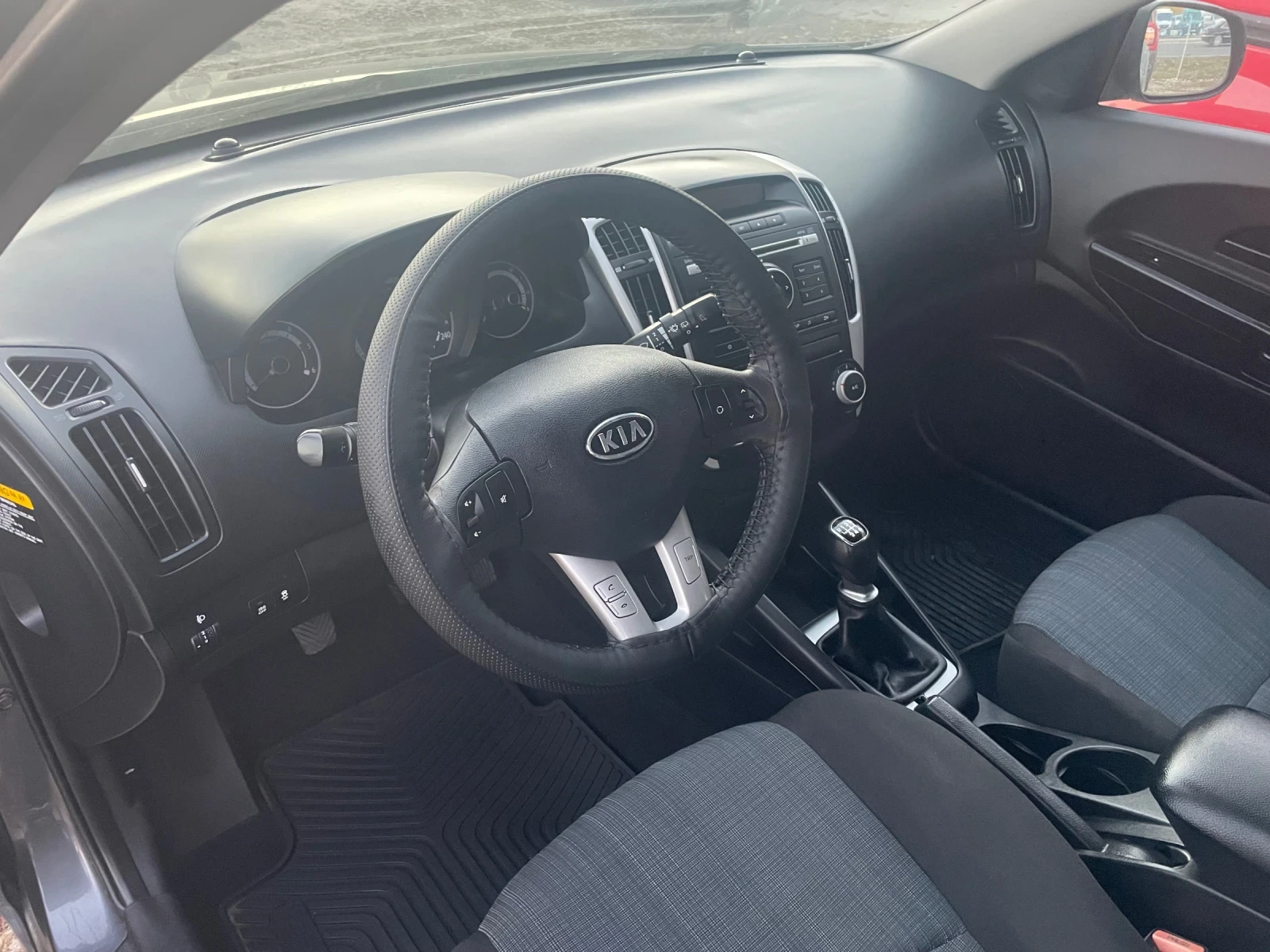 Kia Ceed 1.6 CRDI - изображение 9