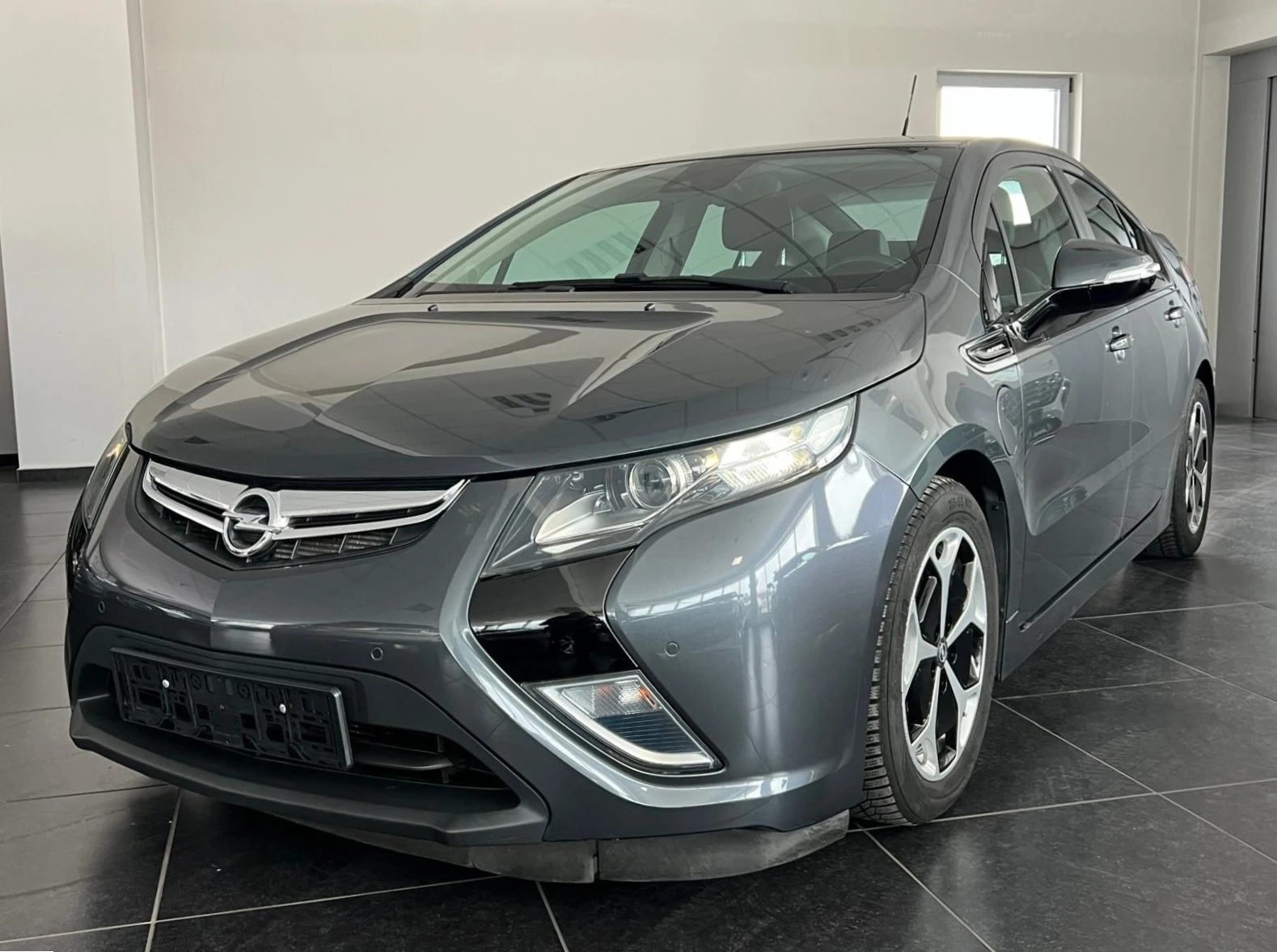 Opel Ampera 1.4 PLUG-IN HYBRID 93хил.км БЕЗУПРЕЧНА - изображение 2