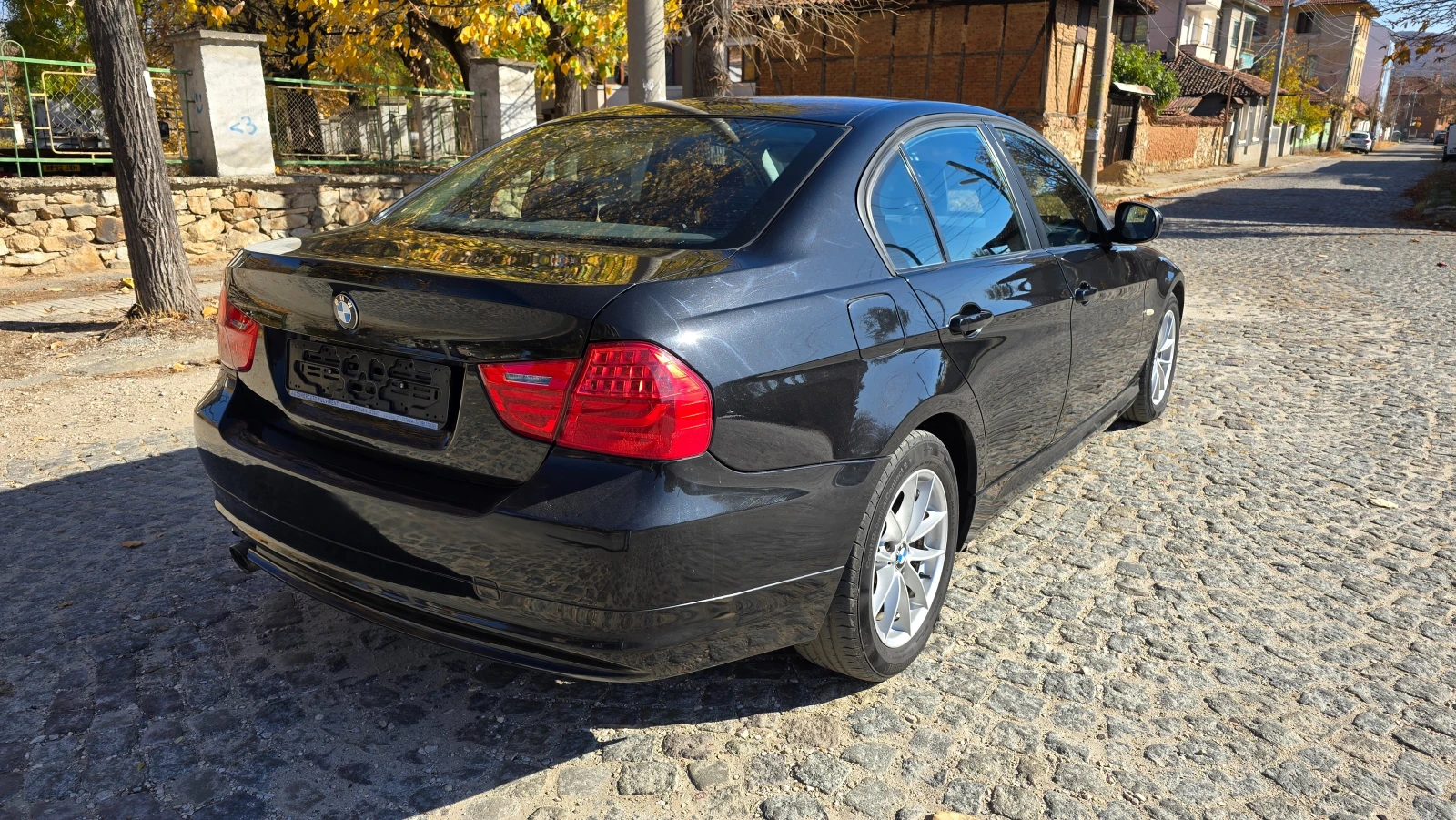 BMW 320  - изображение 7