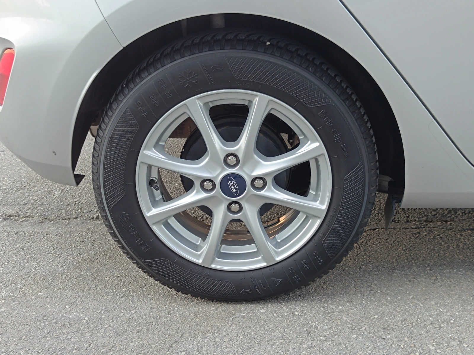Ford Fiesta Titanium - изображение 7