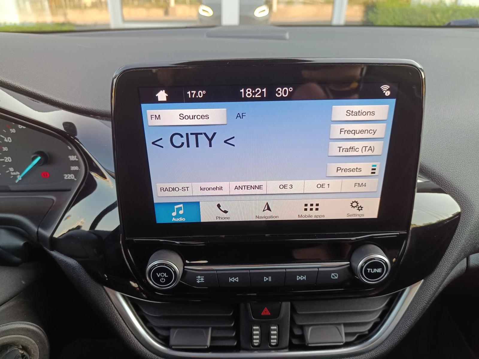 Ford Fiesta Titanium | Mobile.bg   12