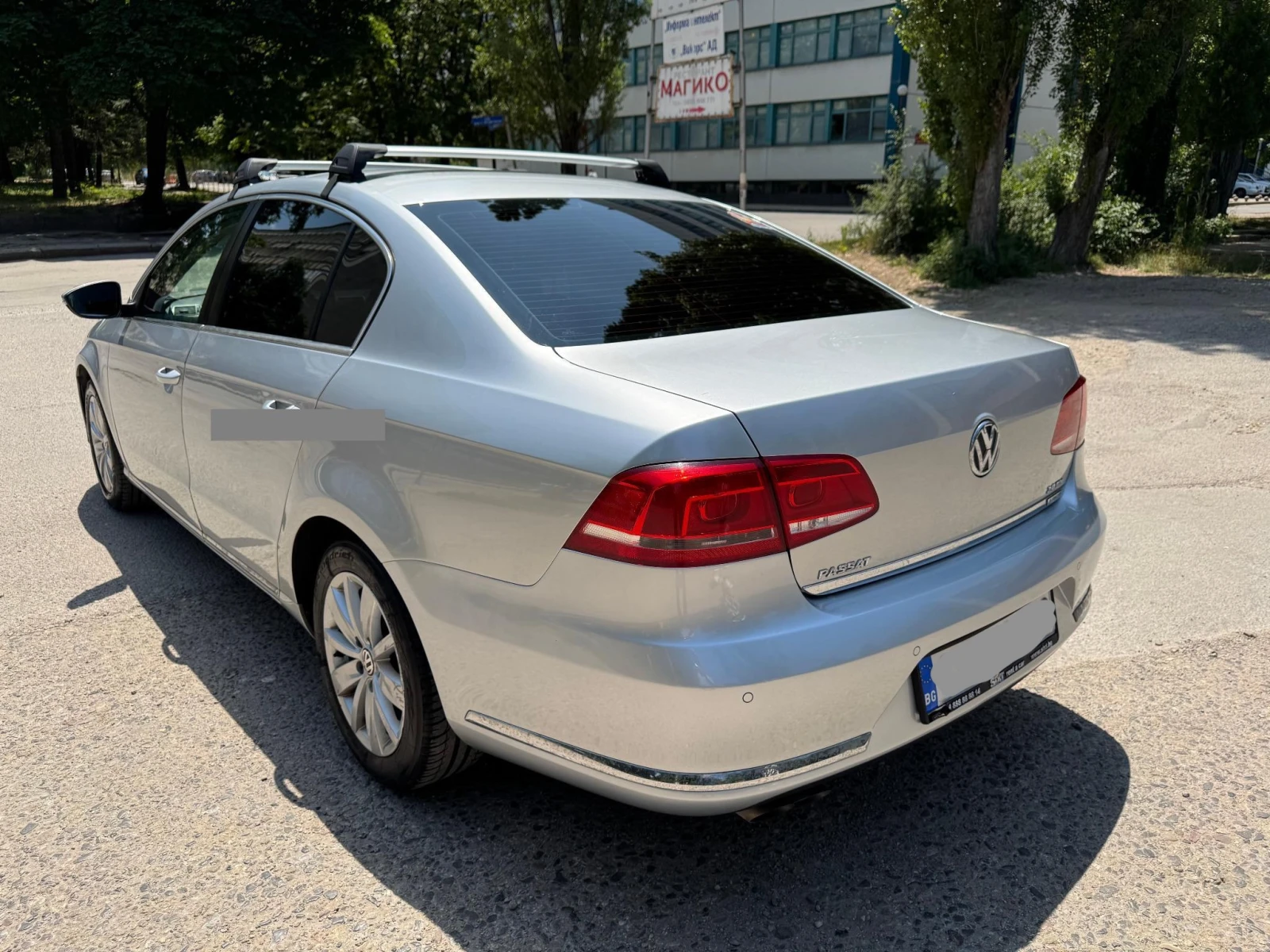 VW Passat B7 - изображение 8