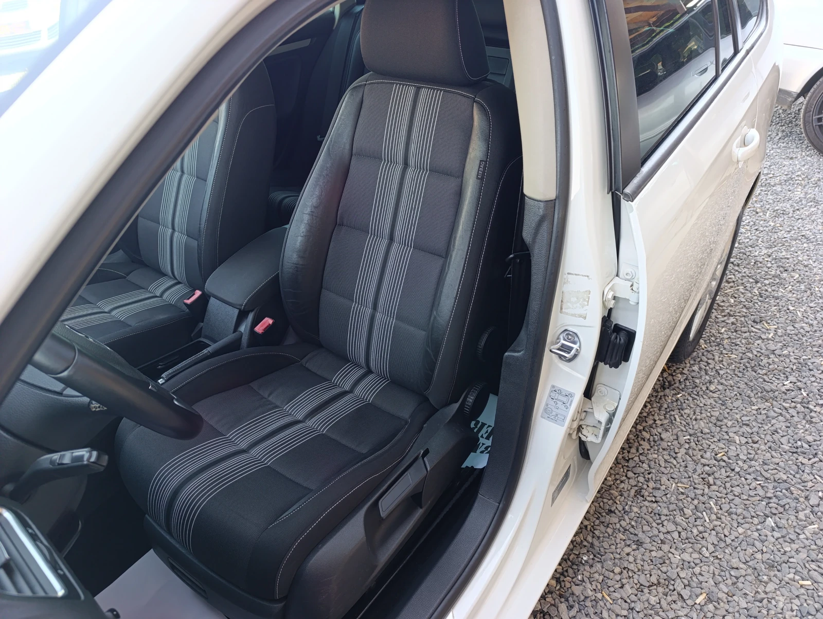 VW Golf 1.6TDi-KEYLESS, NAVY, PANORAMA - изображение 10