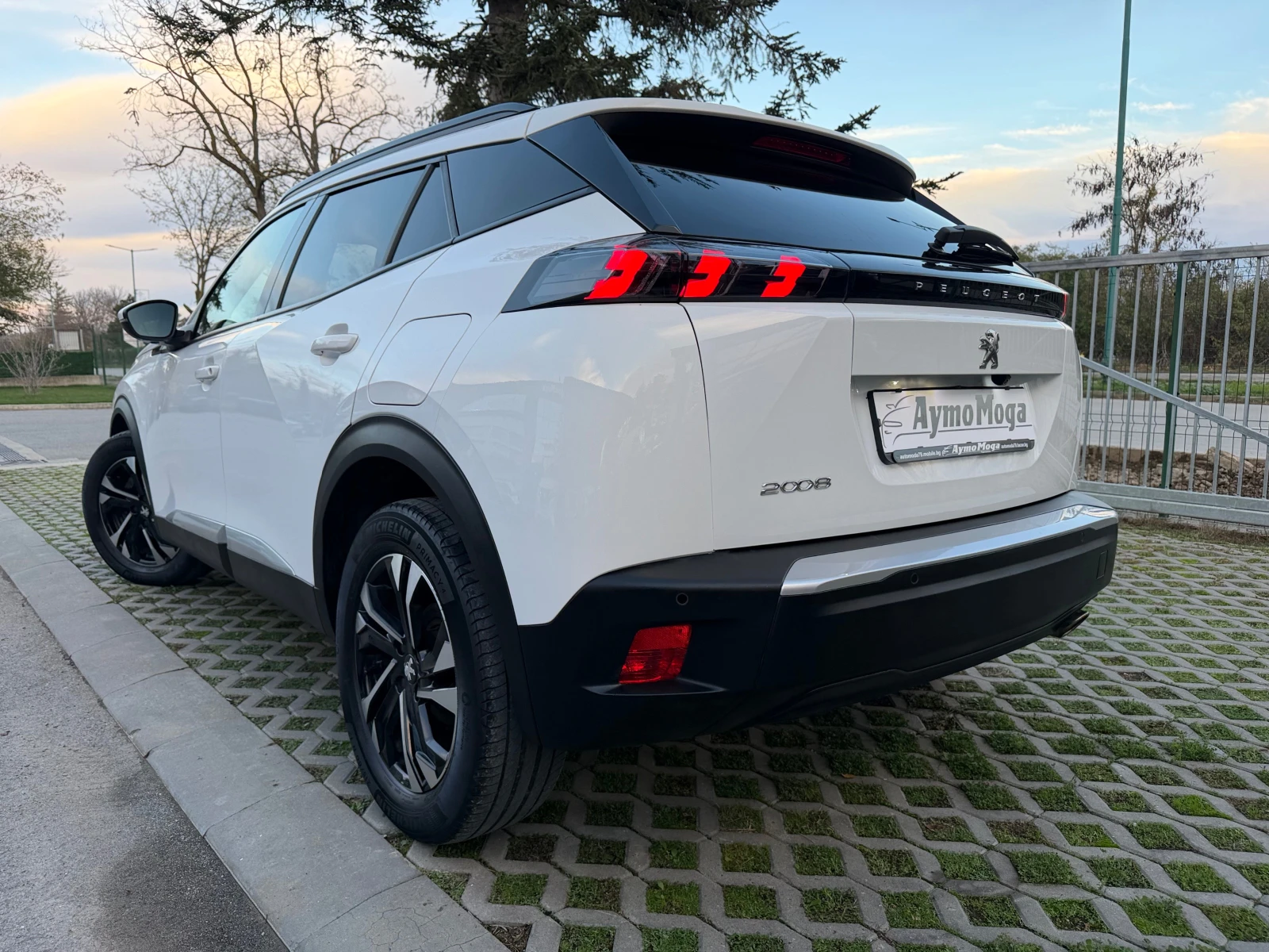 Peugeot 2008 1.5 AVTOMAT LED KAMERA - изображение 4