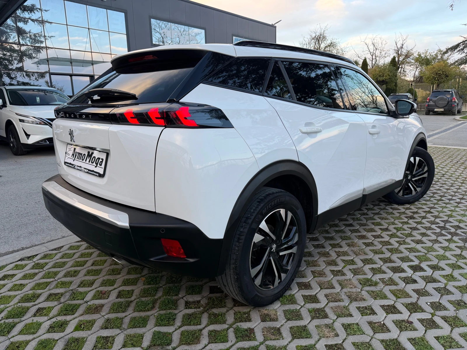 Peugeot 2008 1.5 AVTOMAT LED KAMERA - изображение 5