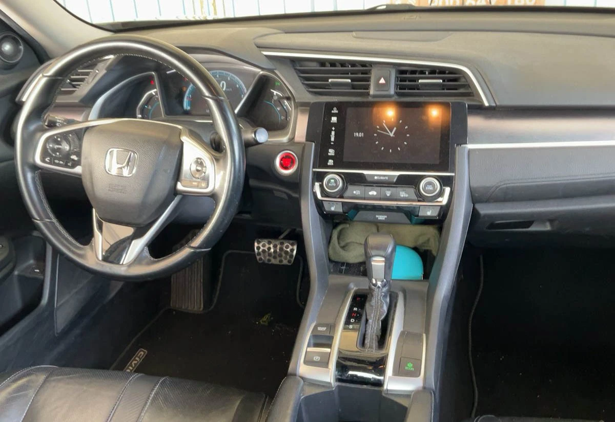 Honda Civic 1.5 i-VTEC FULL!!! Очакван внос! С Гаранция!  - изображение 8