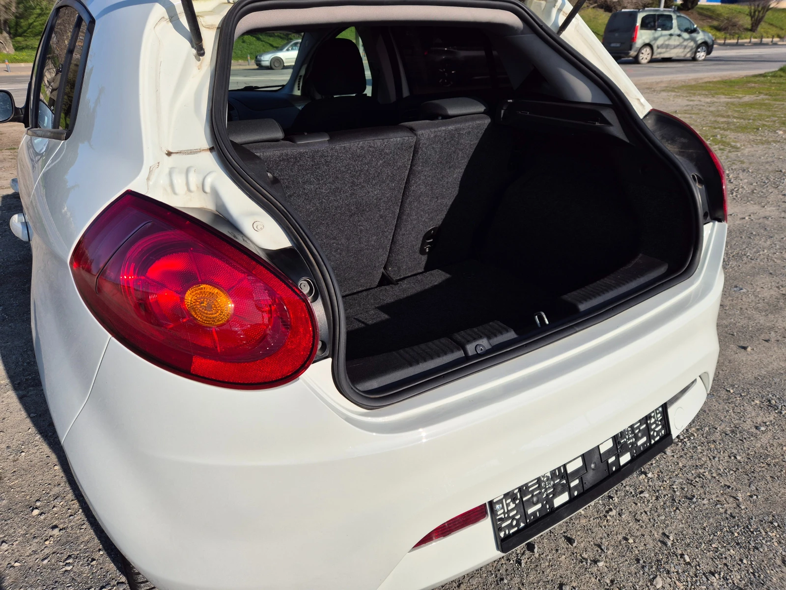 Fiat Bravo 1.4i, снимка 11 - Автомобили и джипове - 53743056