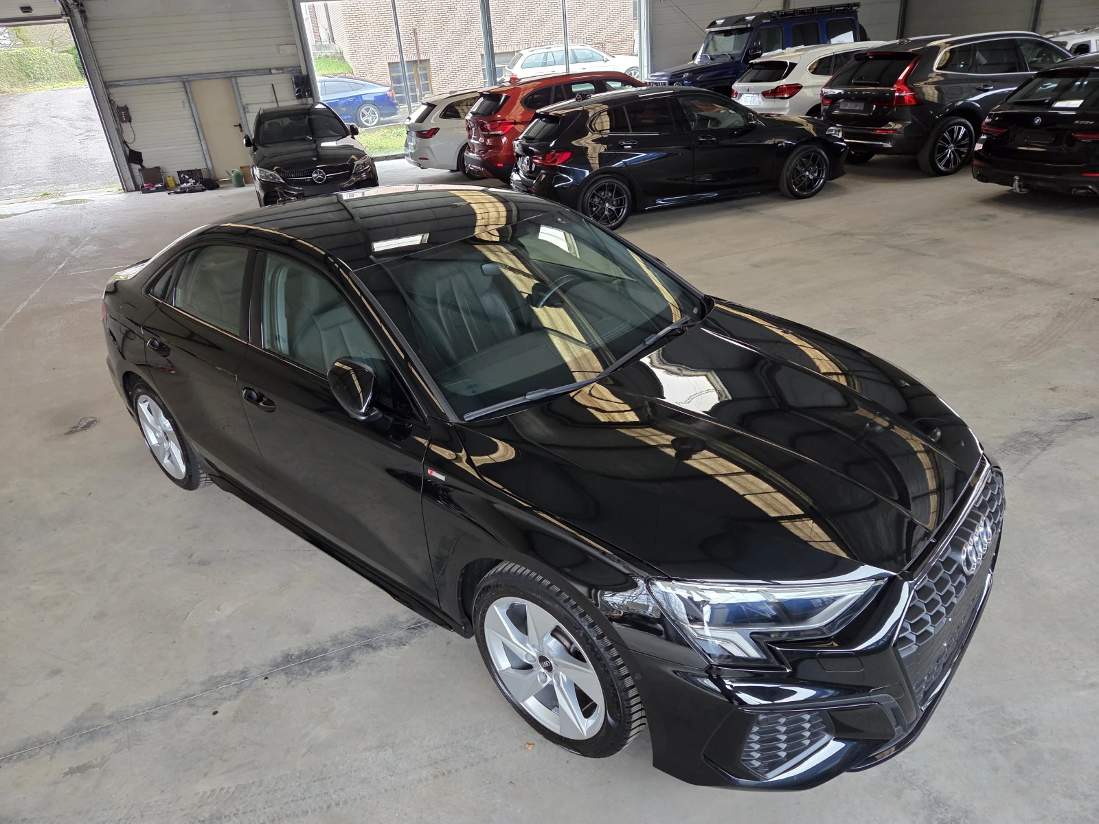 Audi A3 30 TFSI, снимка 2 - Автомобили и джипове - 53894562