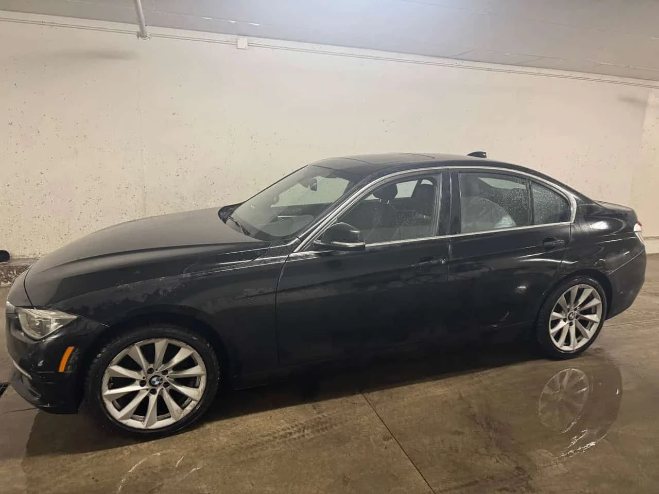 BMW 330 * 330i xDrive * CARFAX * ЦЕНА ДО БГ, снимка 2 - Автомобили и джипове - 54009020