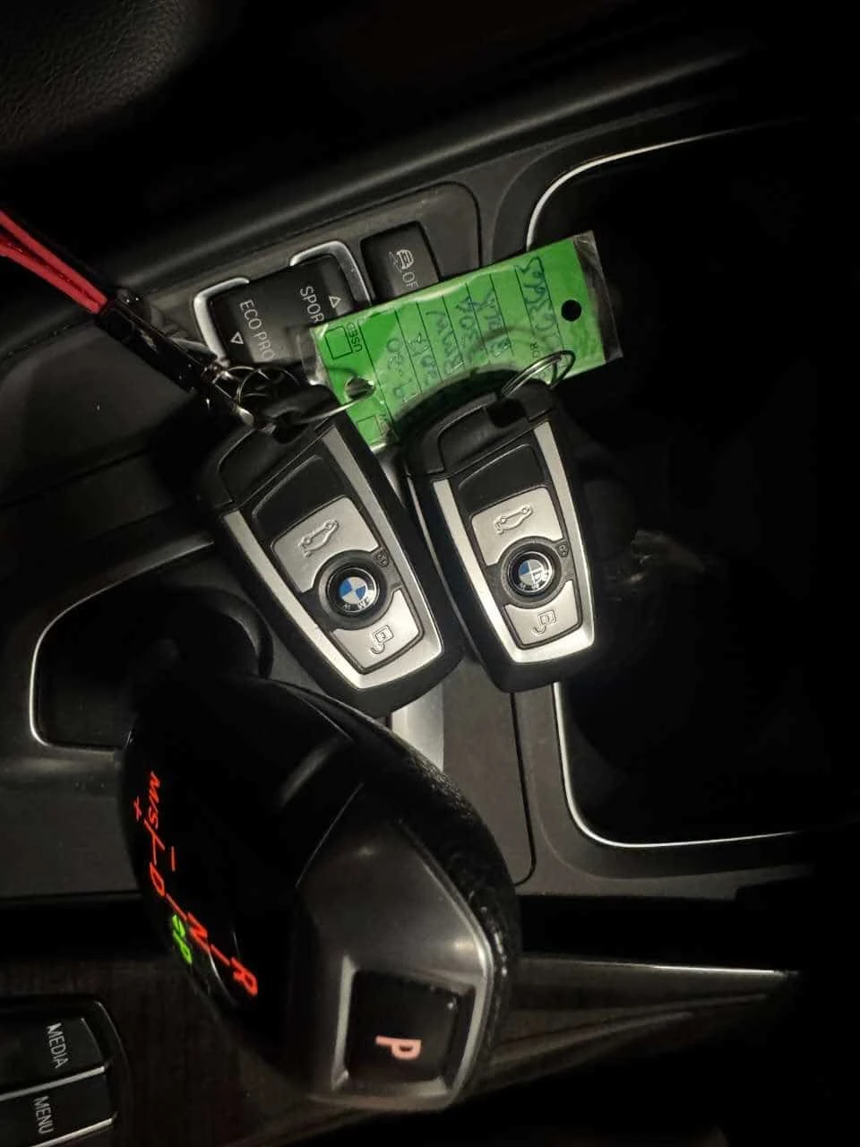 BMW 330 * 330i xDrive * CARFAX * ЦЕНА ДО БГ, снимка 12 - Автомобили и джипове - 54009020