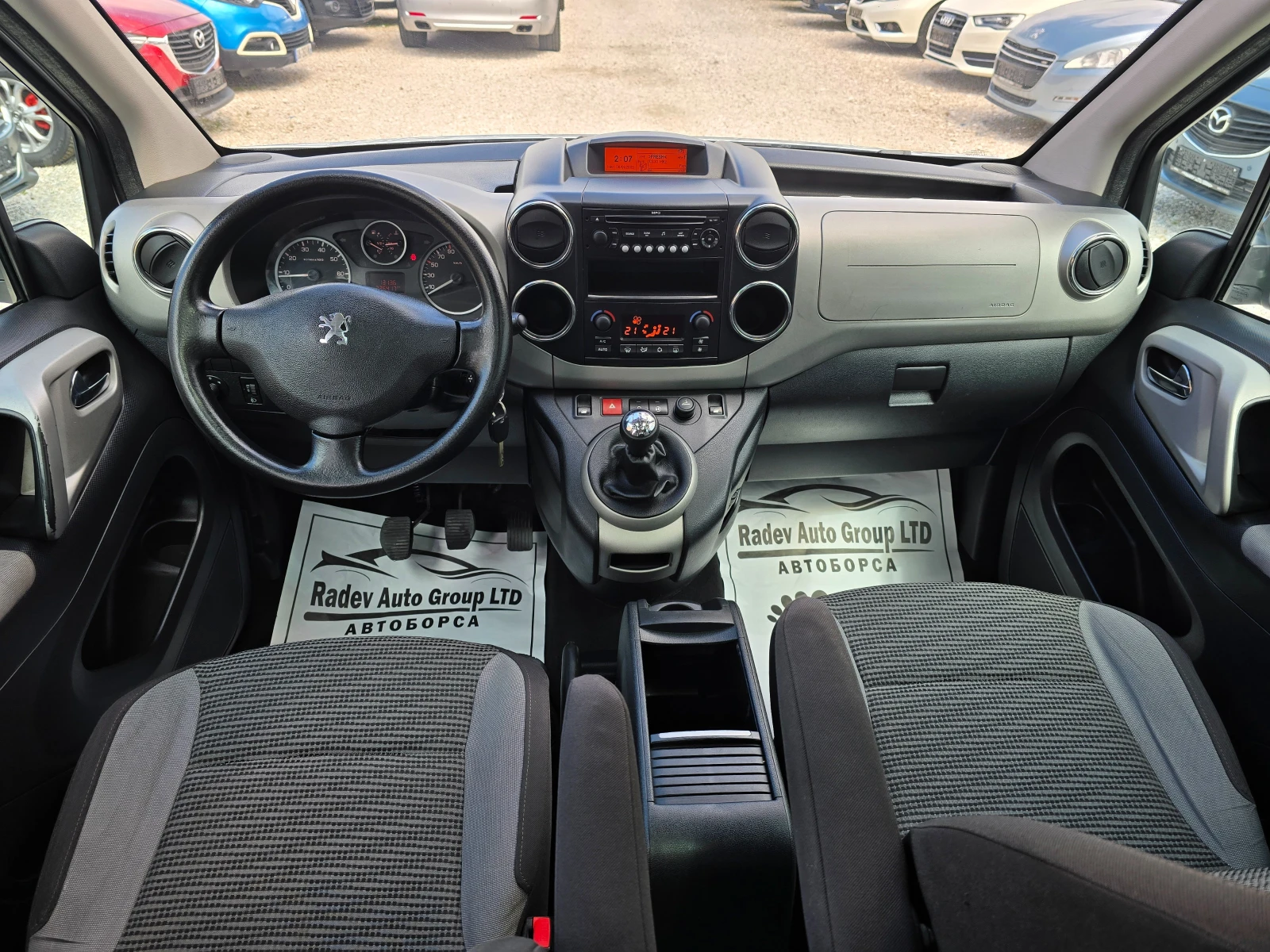 Peugeot Partner TEPEE 1.6HDI, снимка 9 - Автомобили и джипове - 54150253