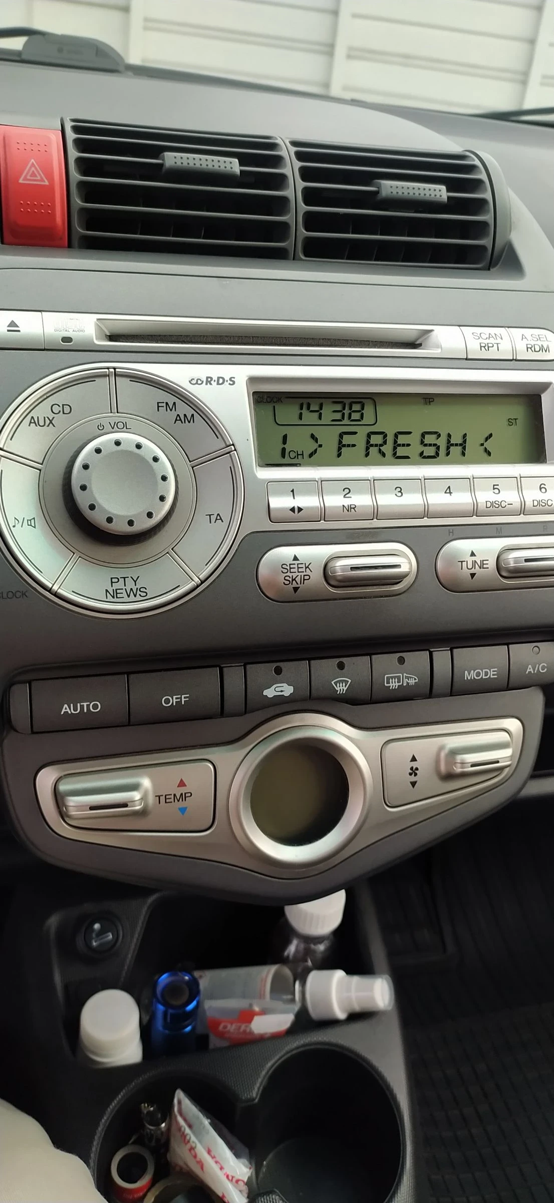 Honda Jazz 1.4 FEISLIFT 2007г., снимка 7 - Автомобили и джипове - 54312252