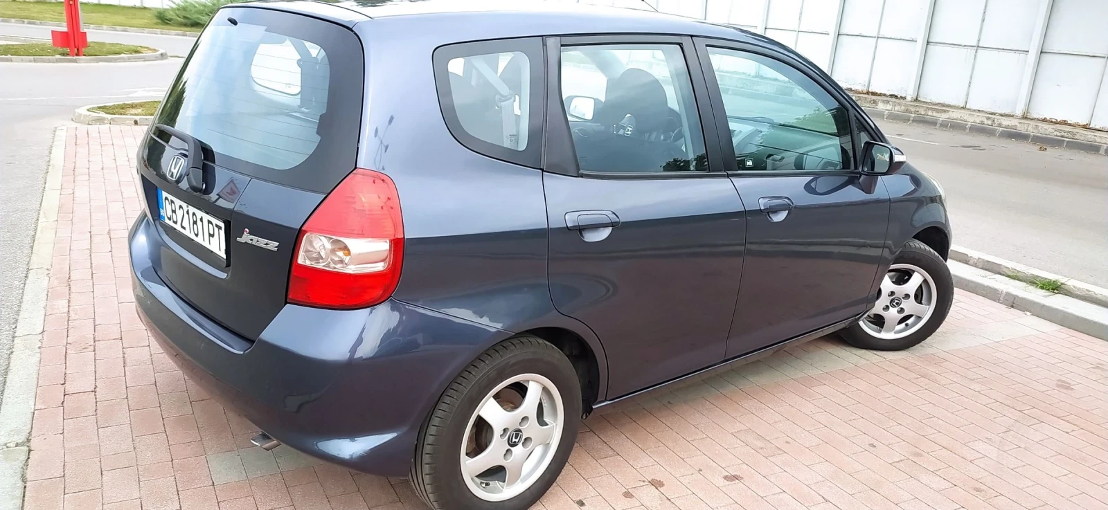 Honda Jazz 1.4 FEISLIFT 2007г., снимка 3 - Автомобили и джипове - 54312252