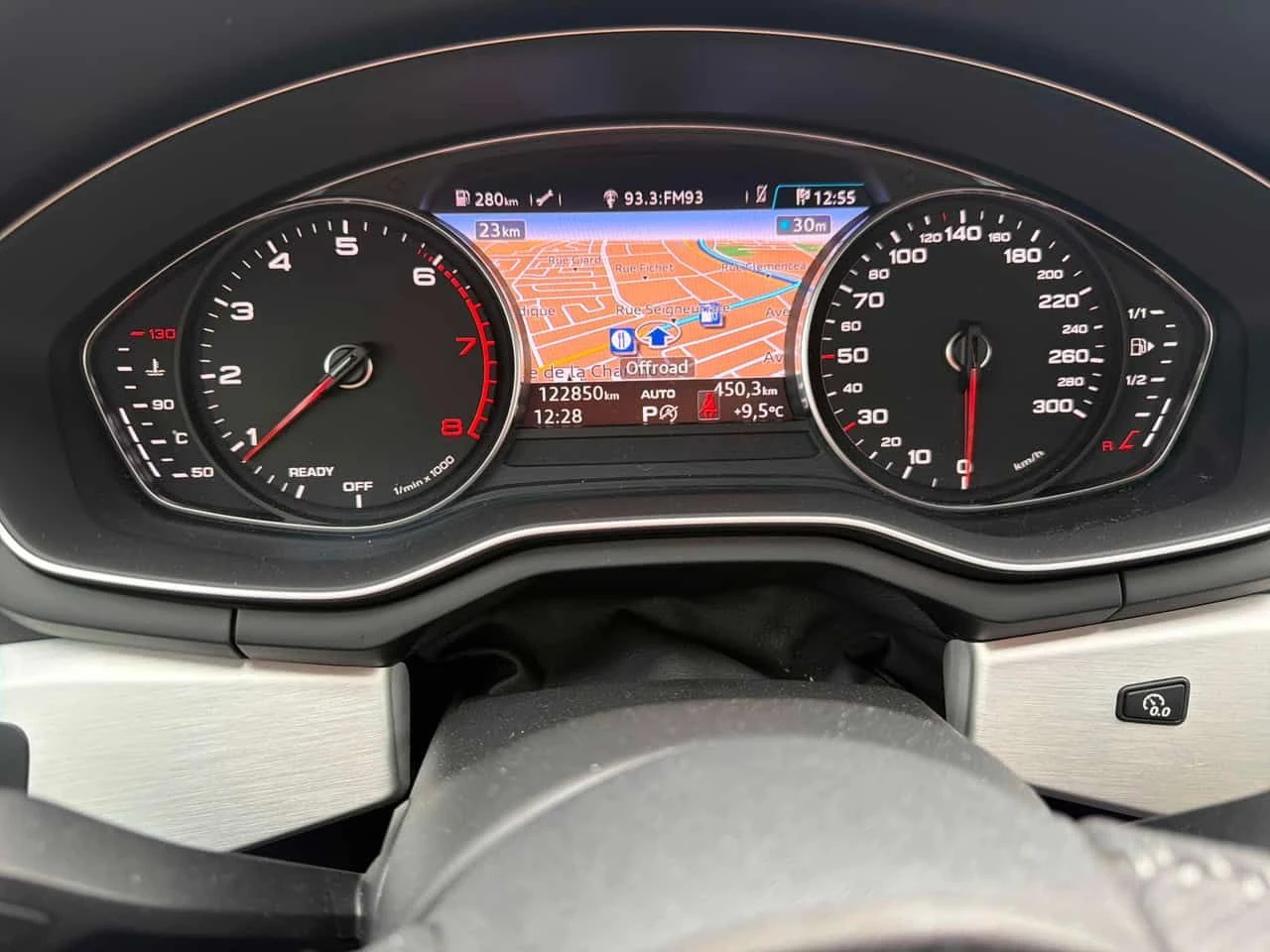 Audi A4 * Progressiv* 2 КЛЮЧА* ПАНО* KEYLESS* ПОДГРЕВ* , снимка 8 - Автомобили и джипове - 54379479