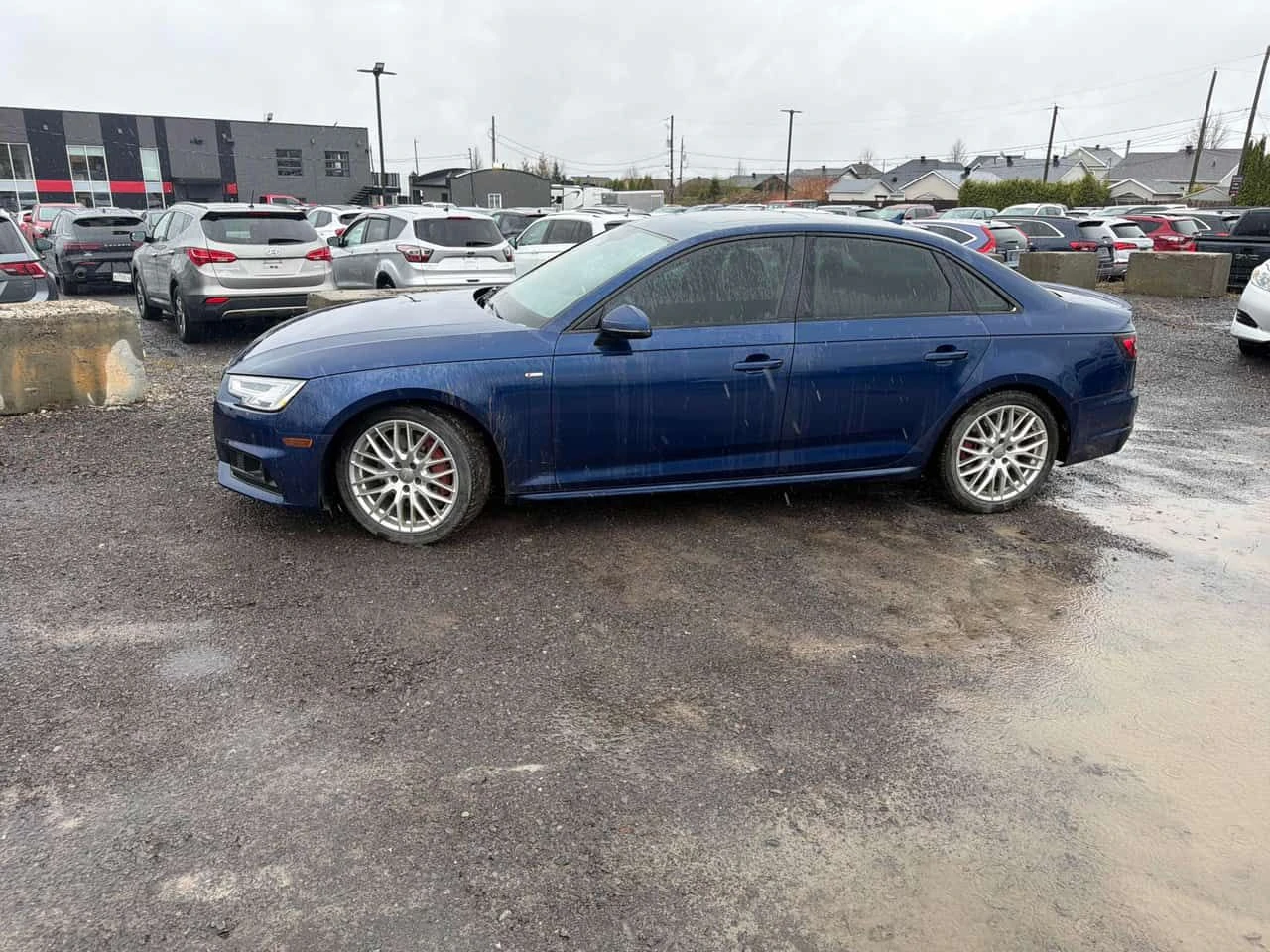 Audi A4 * Progressiv* 2 КЛЮЧА* ПАНО* KEYLESS* ПОДГРЕВ* , снимка 2 - Автомобили и джипове - 54379479