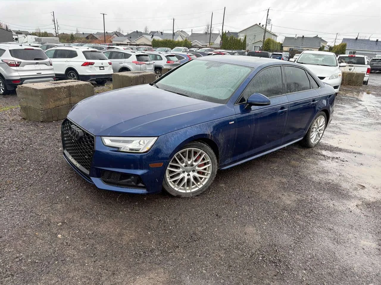 Audi A4 * Progressiv* 2 КЛЮЧА* ПАНО* KEYLESS* ПОДГРЕВ* 