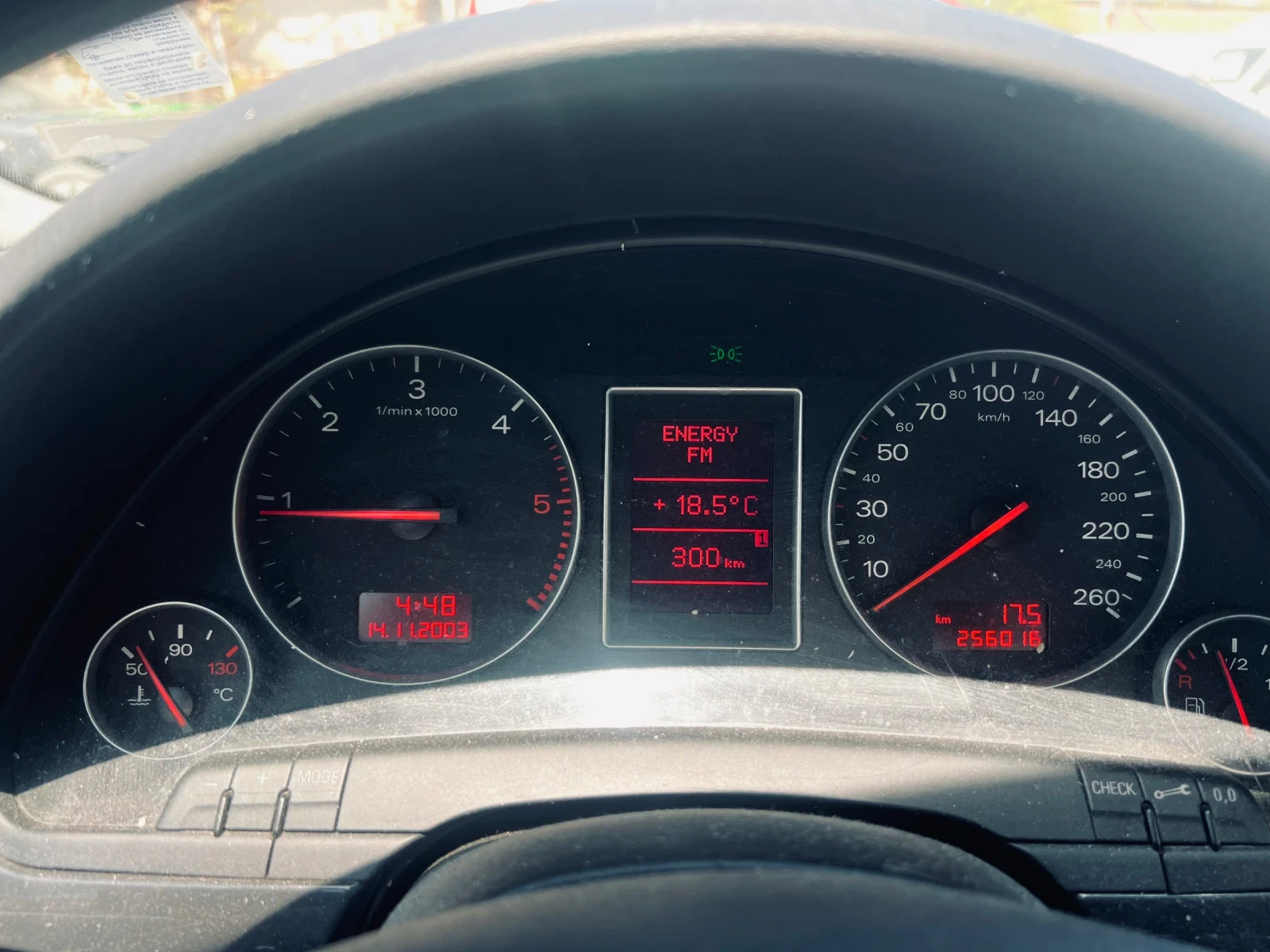 Audi A4 1.9 TDI, снимка 12 - Автомобили и джипове - 54425079
