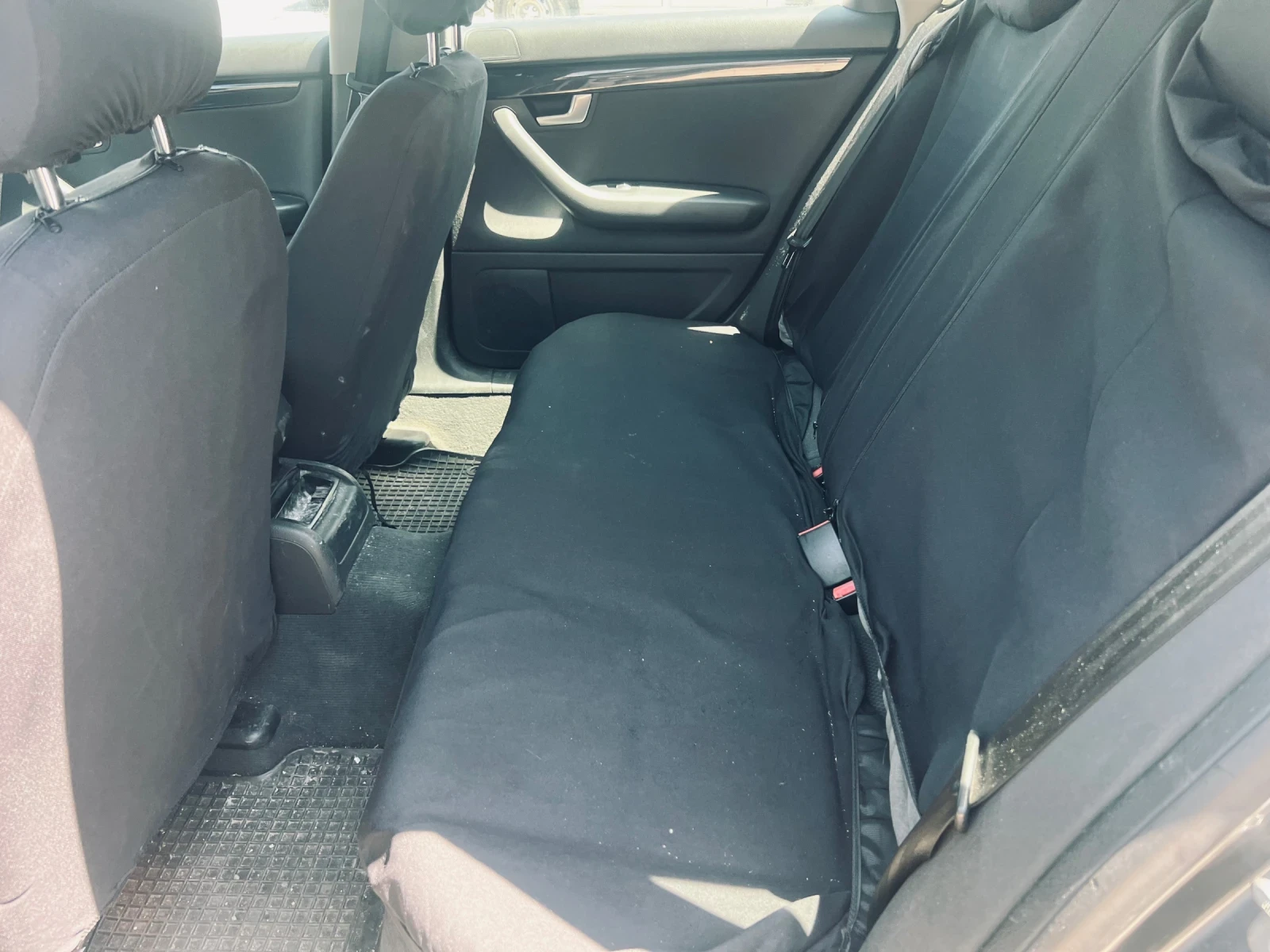 Audi A4 1.9 TDI, снимка 16 - Автомобили и джипове - 54425079
