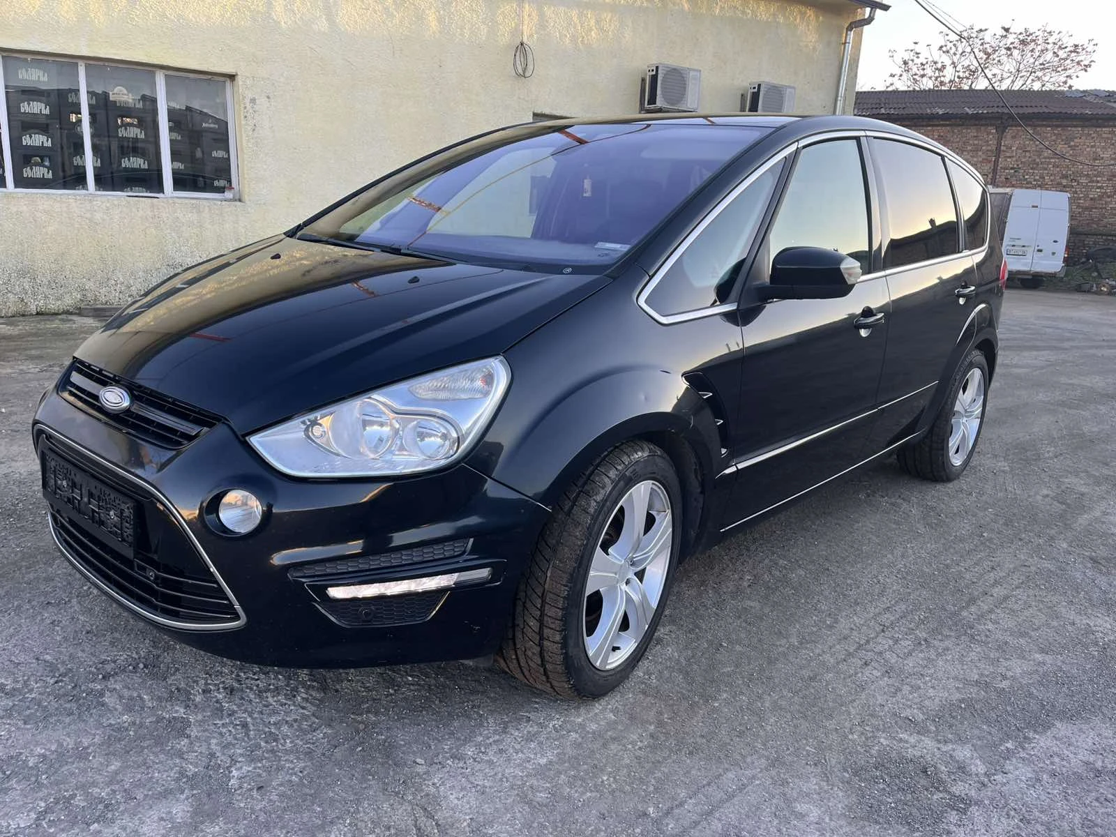 Ford S-Max, снимка 4 - Автомобили и джипове - 54428612