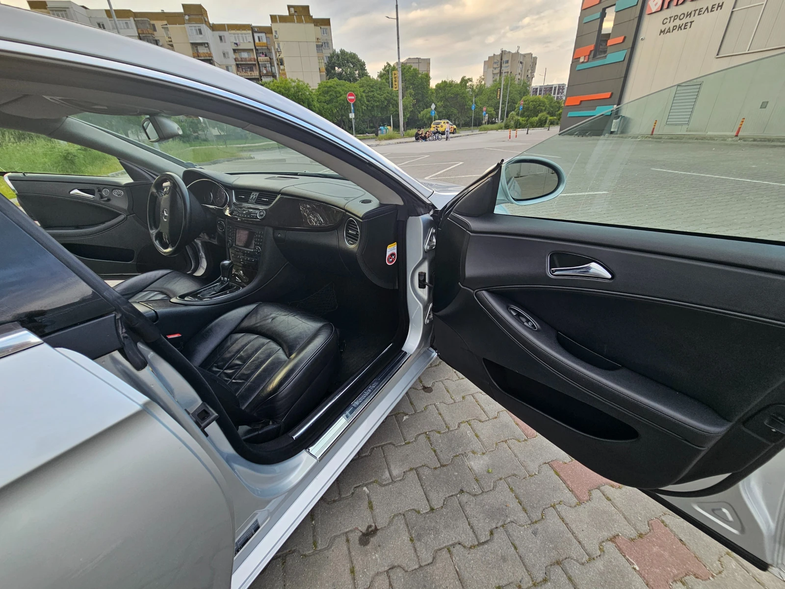 Mercedes-Benz CLS 350, снимка 16 - Автомобили и джипове - 54496146