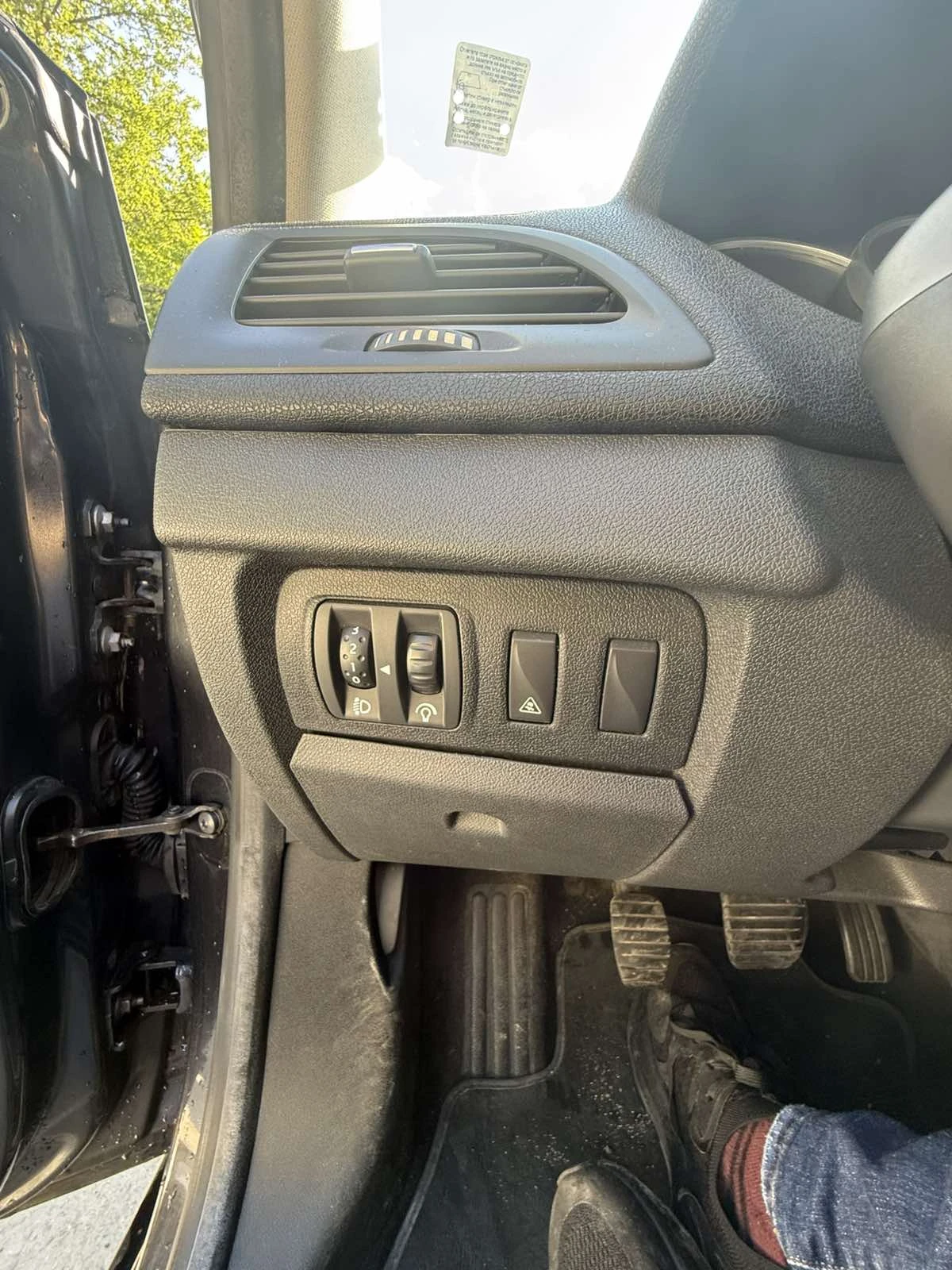 Renault Megane NAVI/КЛИМАТИК/ПОДГРЯВАНЕ, снимка 12 - Автомобили и джипове - 54730464