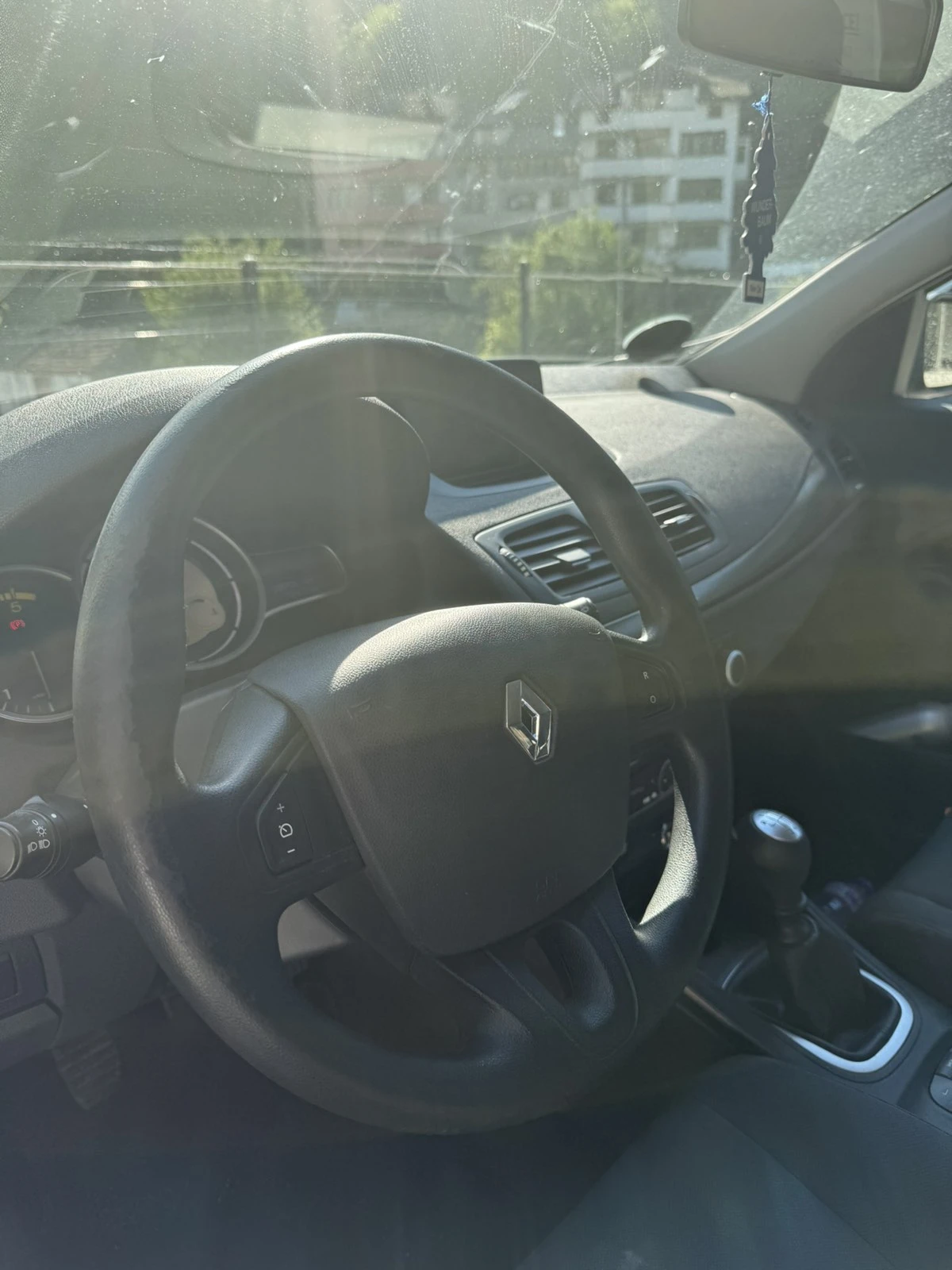 Renault Megane NAVI/КЛИМАТИК/ПОДГРЯВАНЕ, снимка 3 - Автомобили и джипове - 54730464