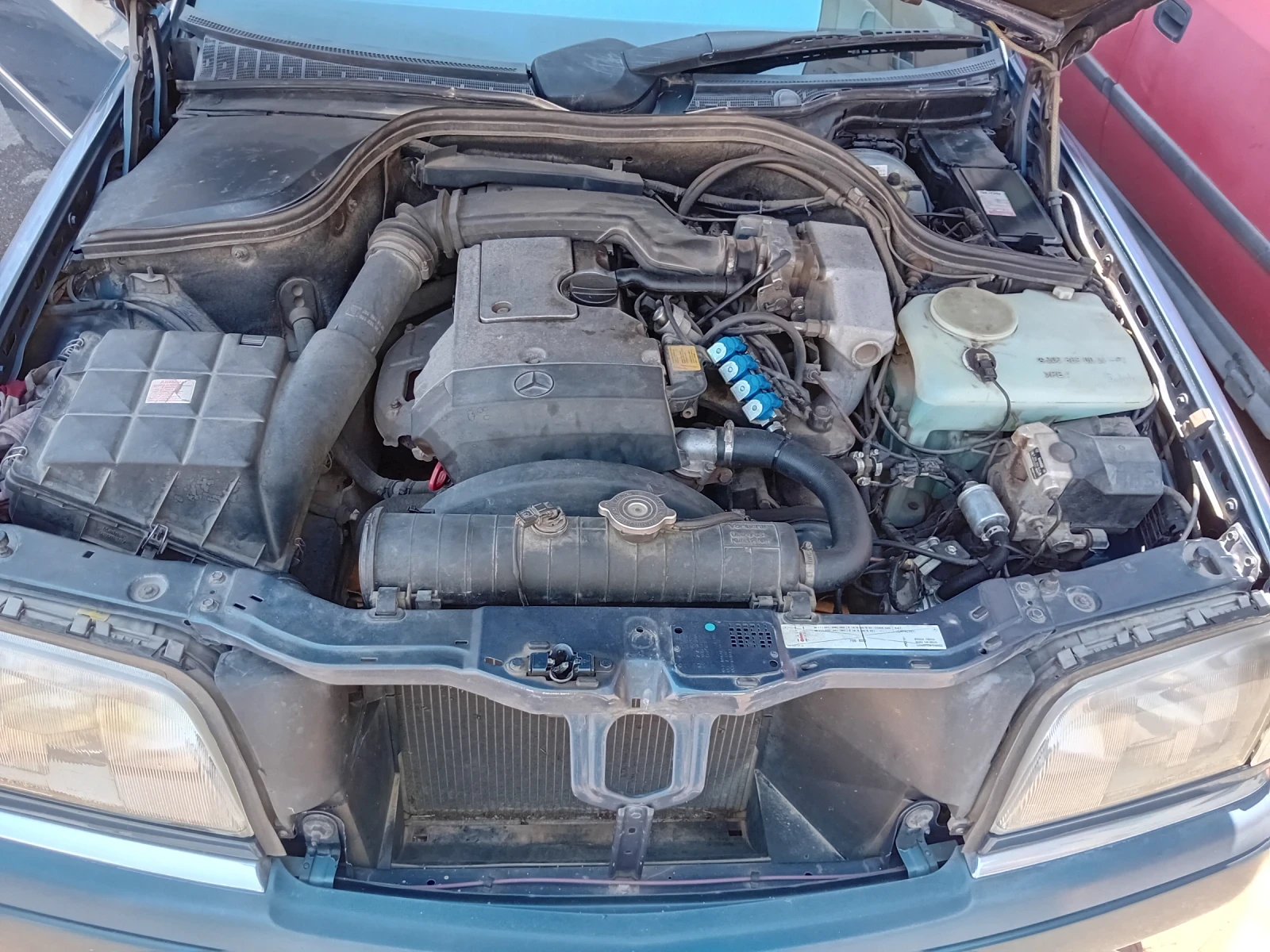 Mercedes-Benz C 180, снимка 13 - Автомобили и джипове - 54825803