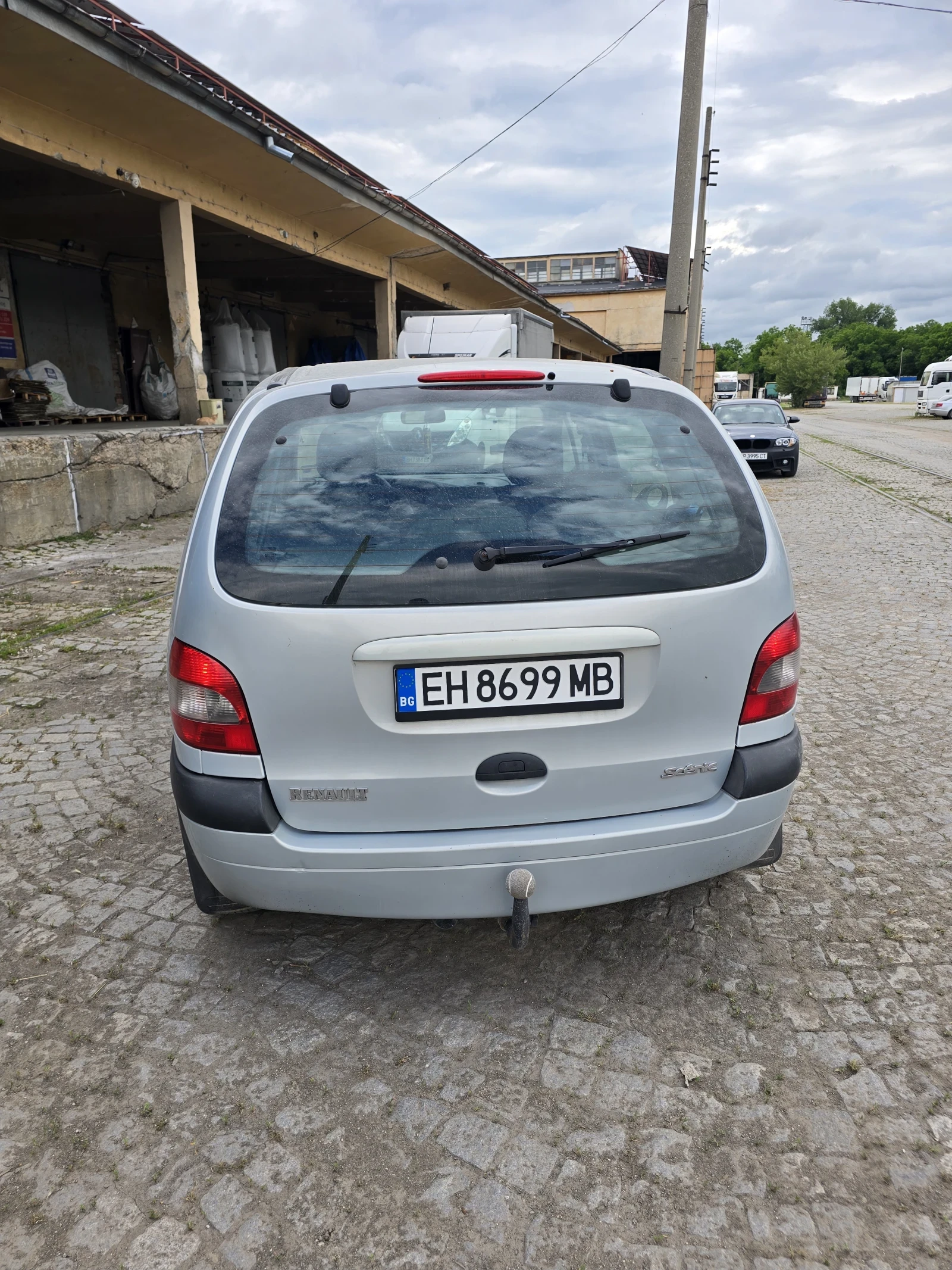 Renault Scenic, снимка 4 - Автомобили и джипове - 54877917