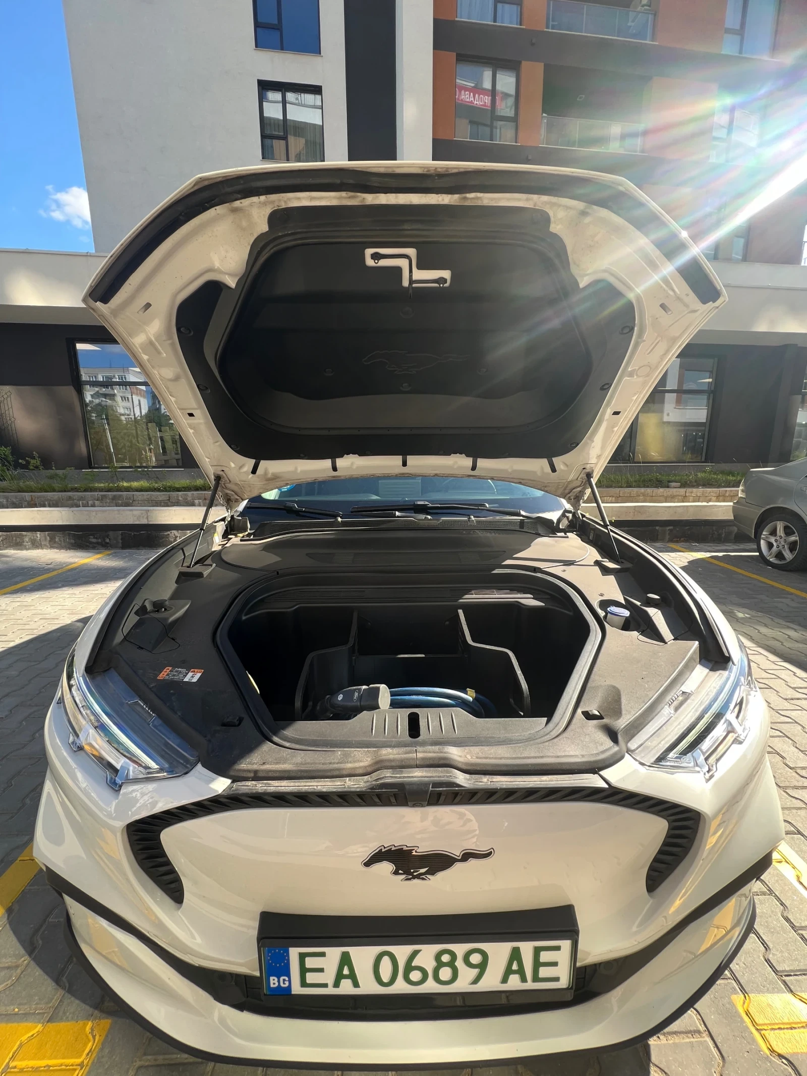 Ford Mustang Mach-E, снимка 11 - Автомобили и джипове - 55235451