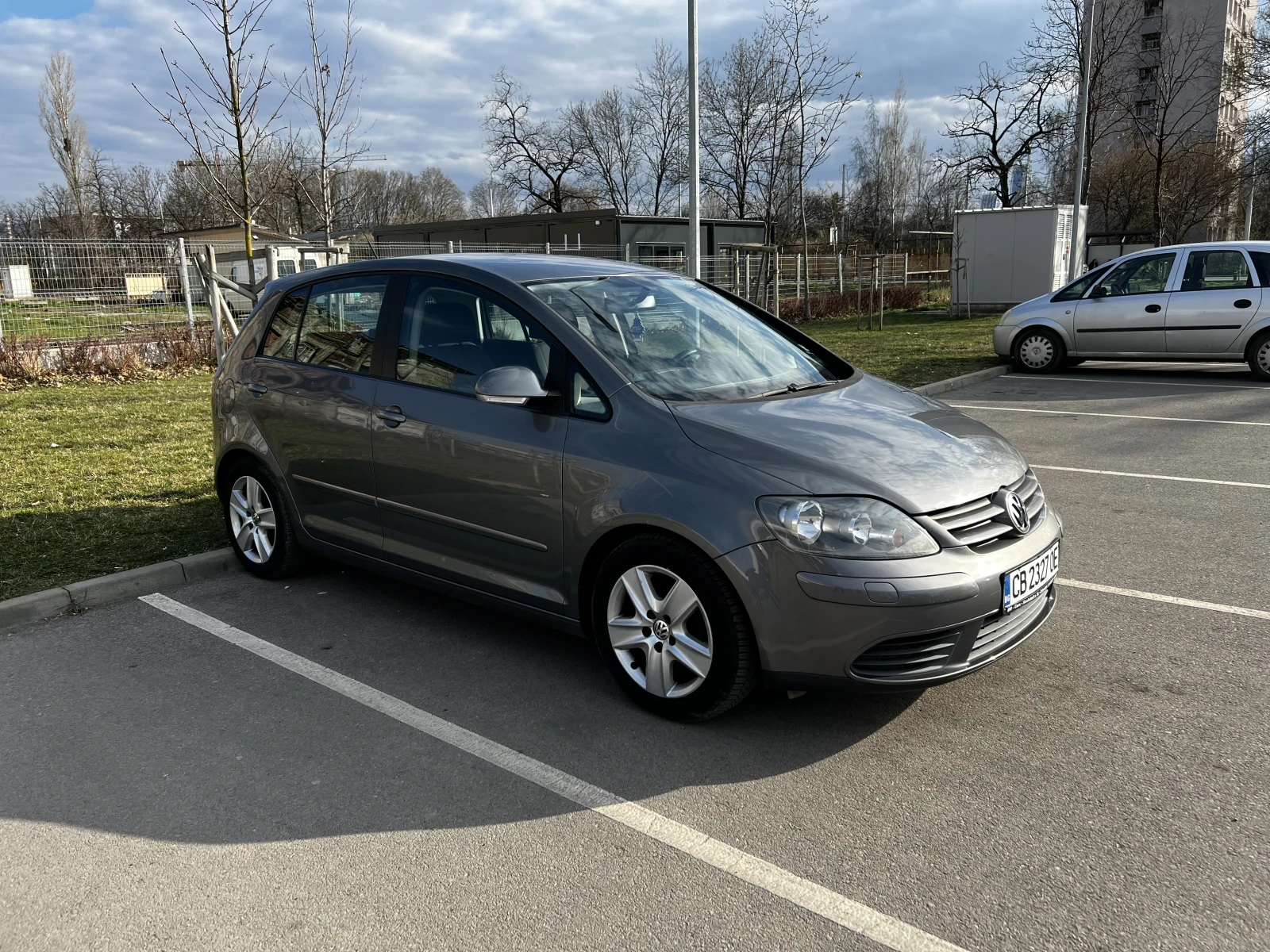 VW Golf Plus, снимка 3 - Автомобили и джипове - 55292840